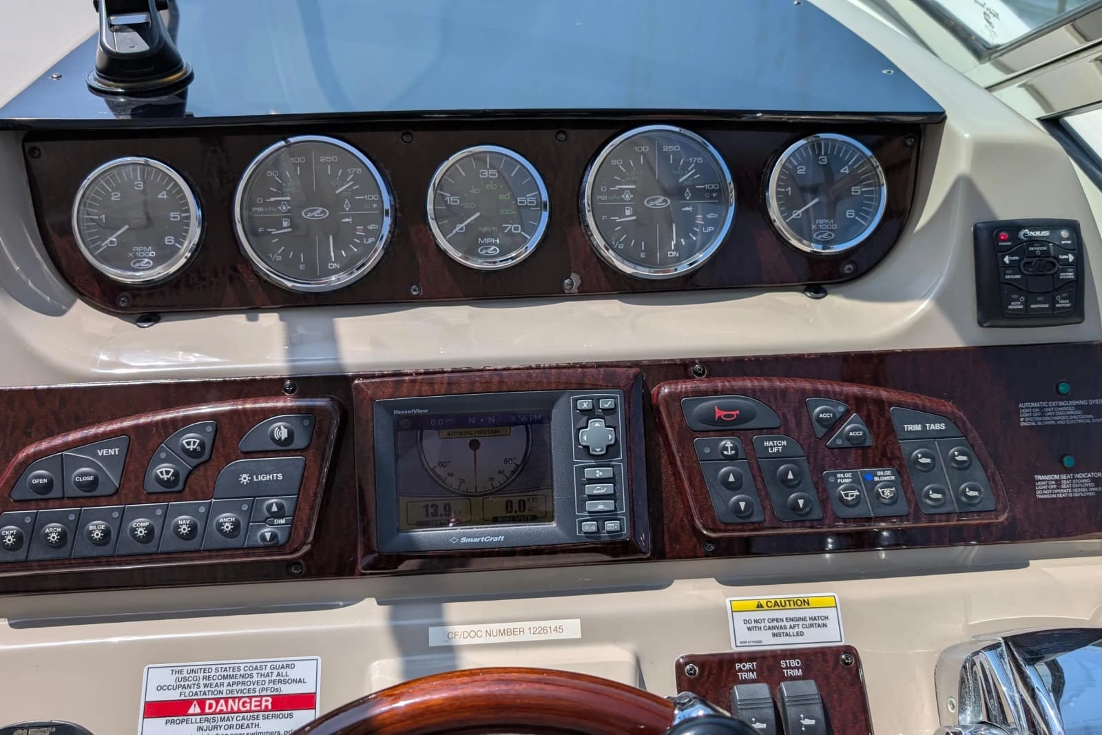 2009 Sea Ray 350 Sundancer - Photo 14