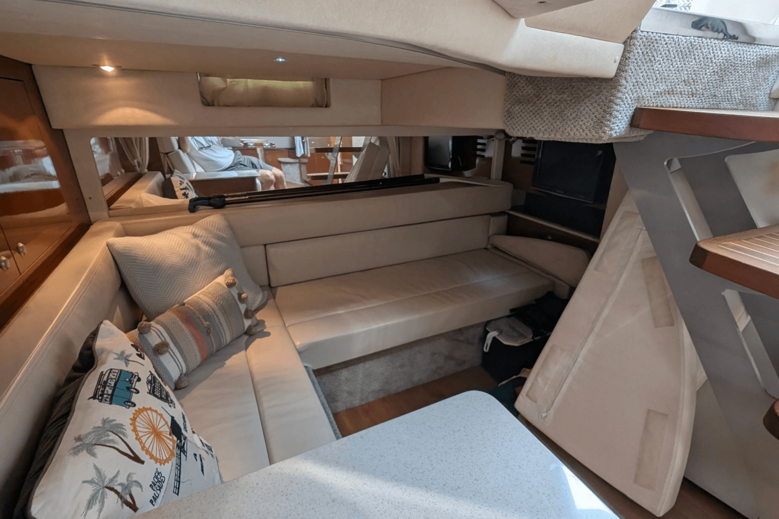 2009 Sea Ray 350 Sundancer - Photo 24