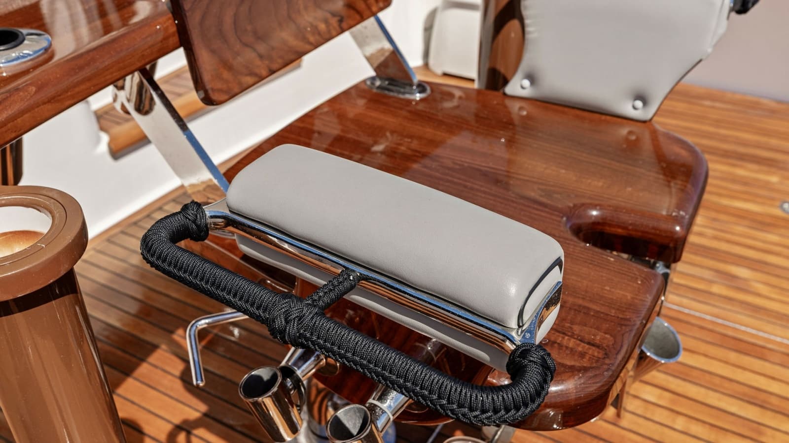 2024 Viking 54 Convertible - Photo 11