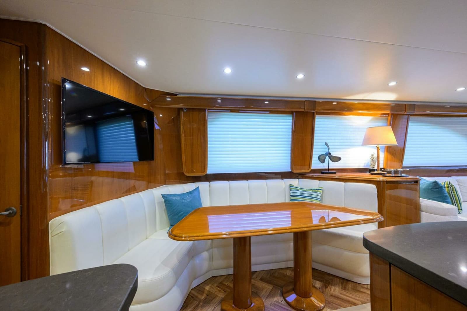 2014 Viking 76 Enclosed Bridge - Photo 13