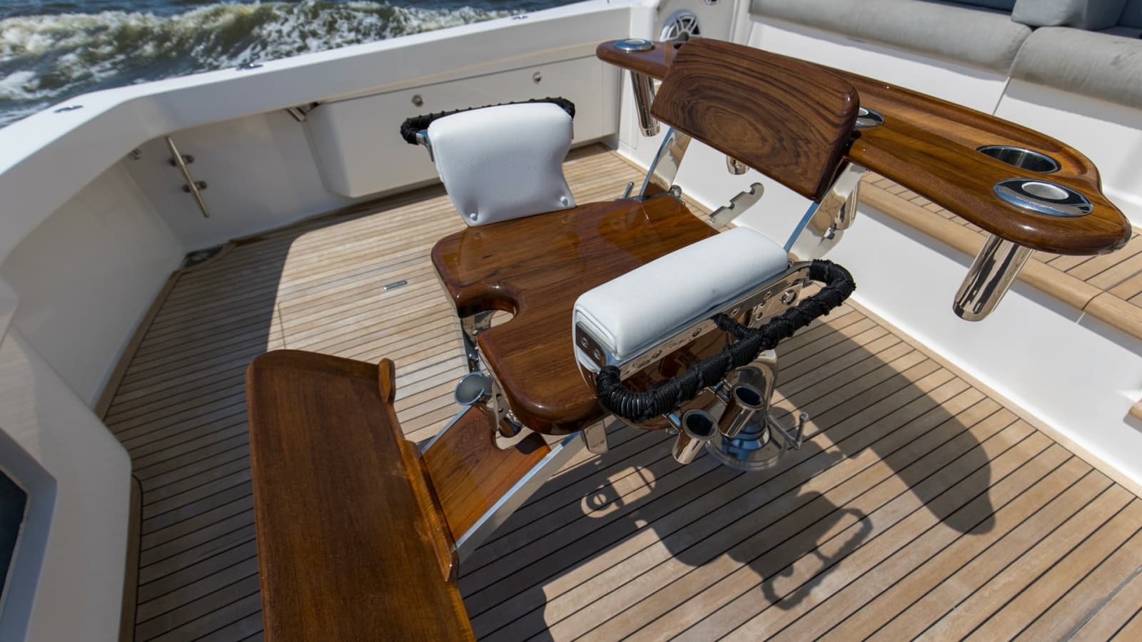 2007 Viking 64 Enclosed Bridge - Photo 40