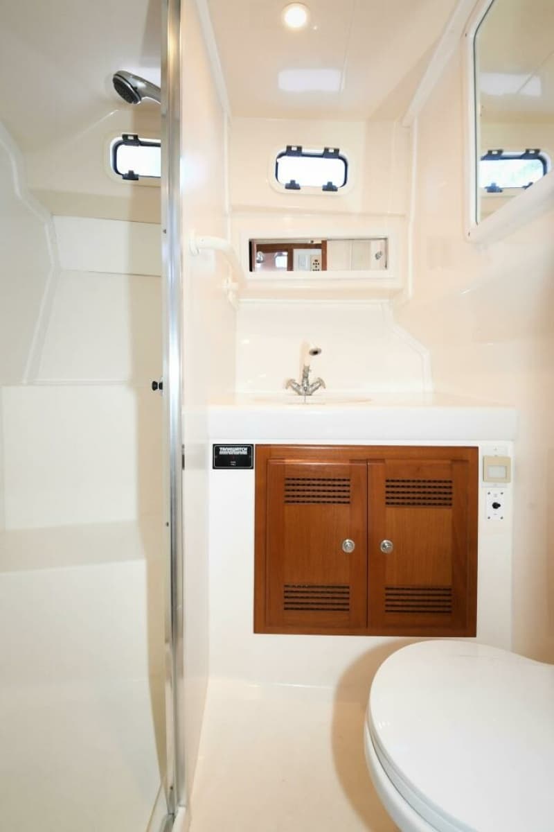2001 Cabo 35 Flybridge - Photo 13