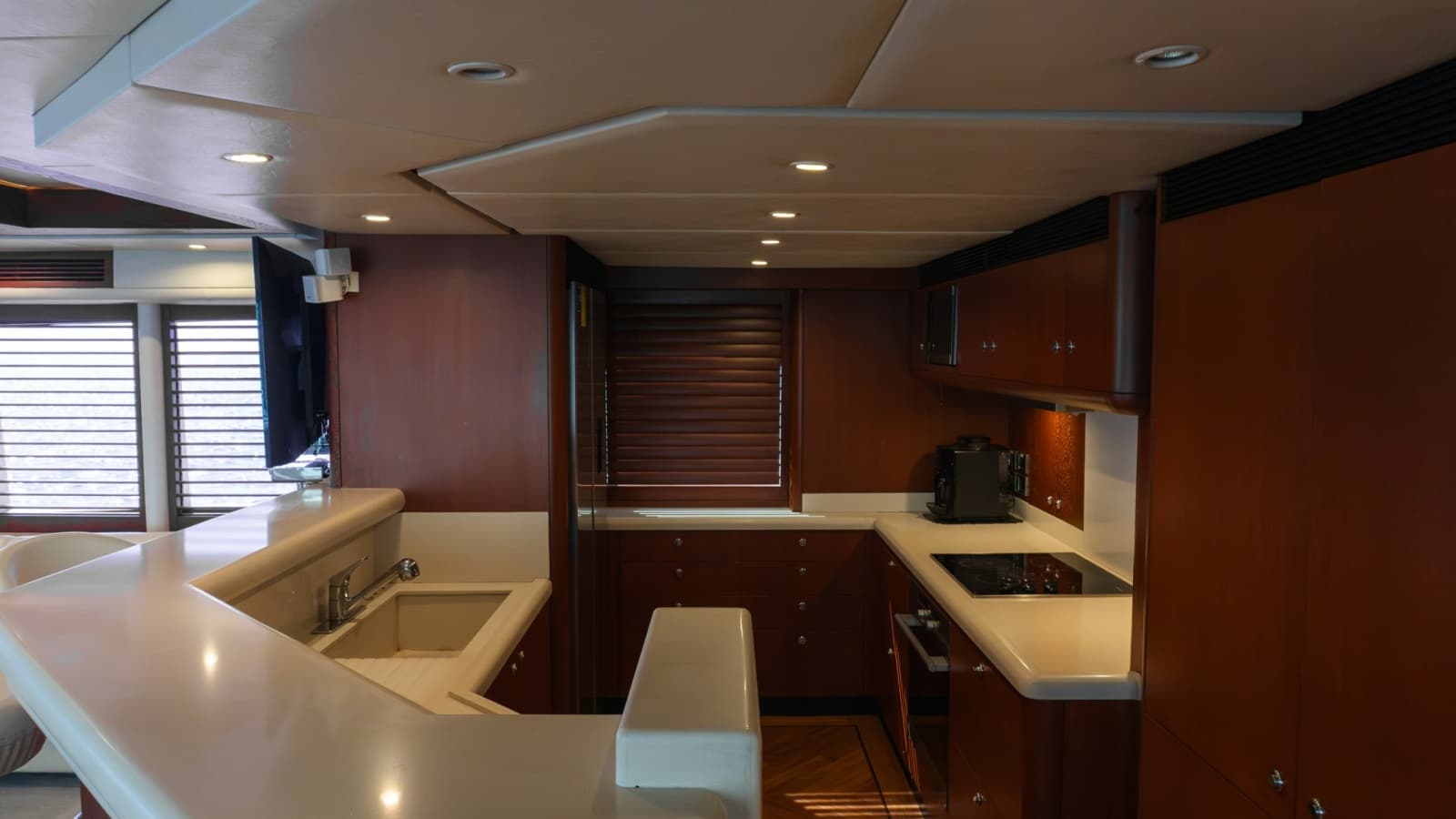 1996 Oceanfast 87 Enclosed Bridge Sportfish - Photo 7