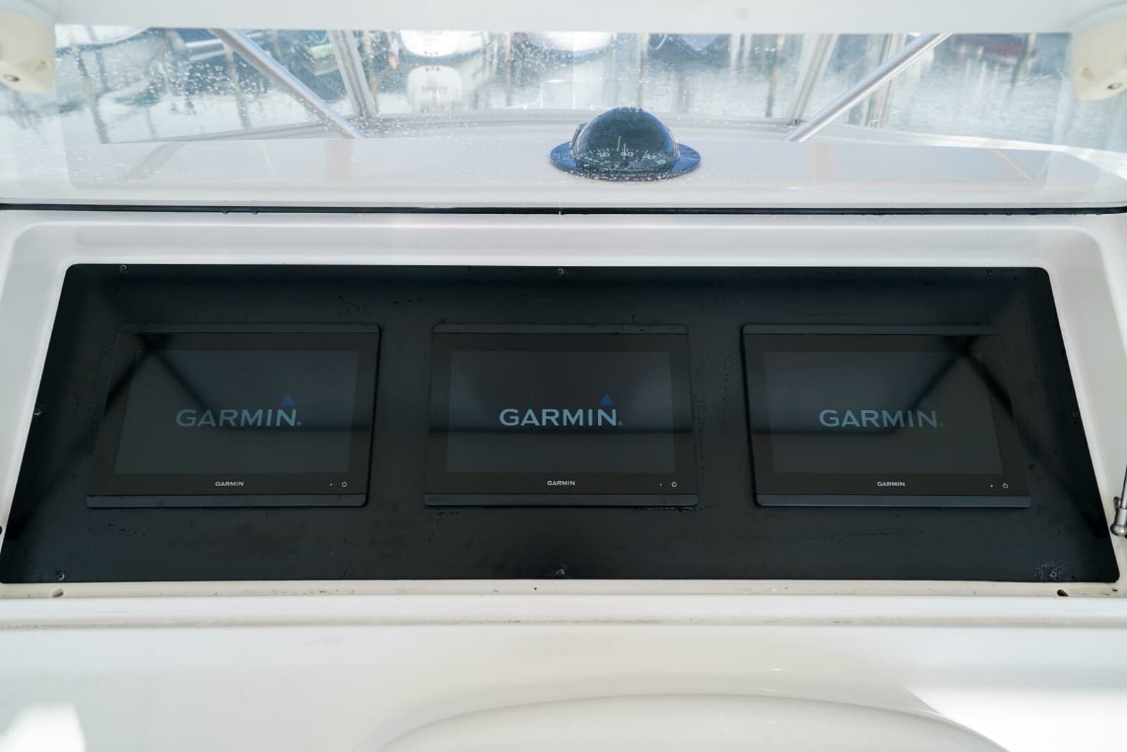 2007 Viking 45 Convertible - Photo 39