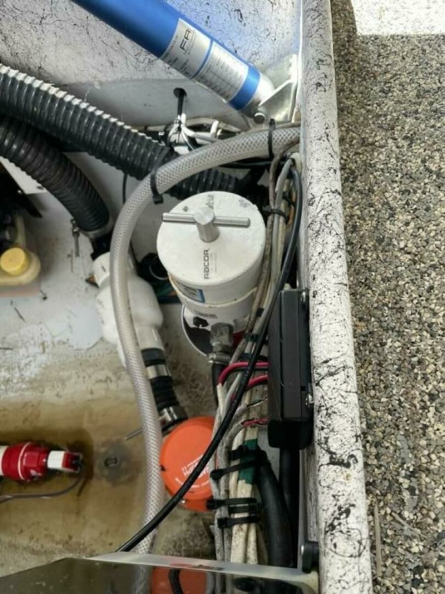 1997 Custom 31 Center Console - Photo 34