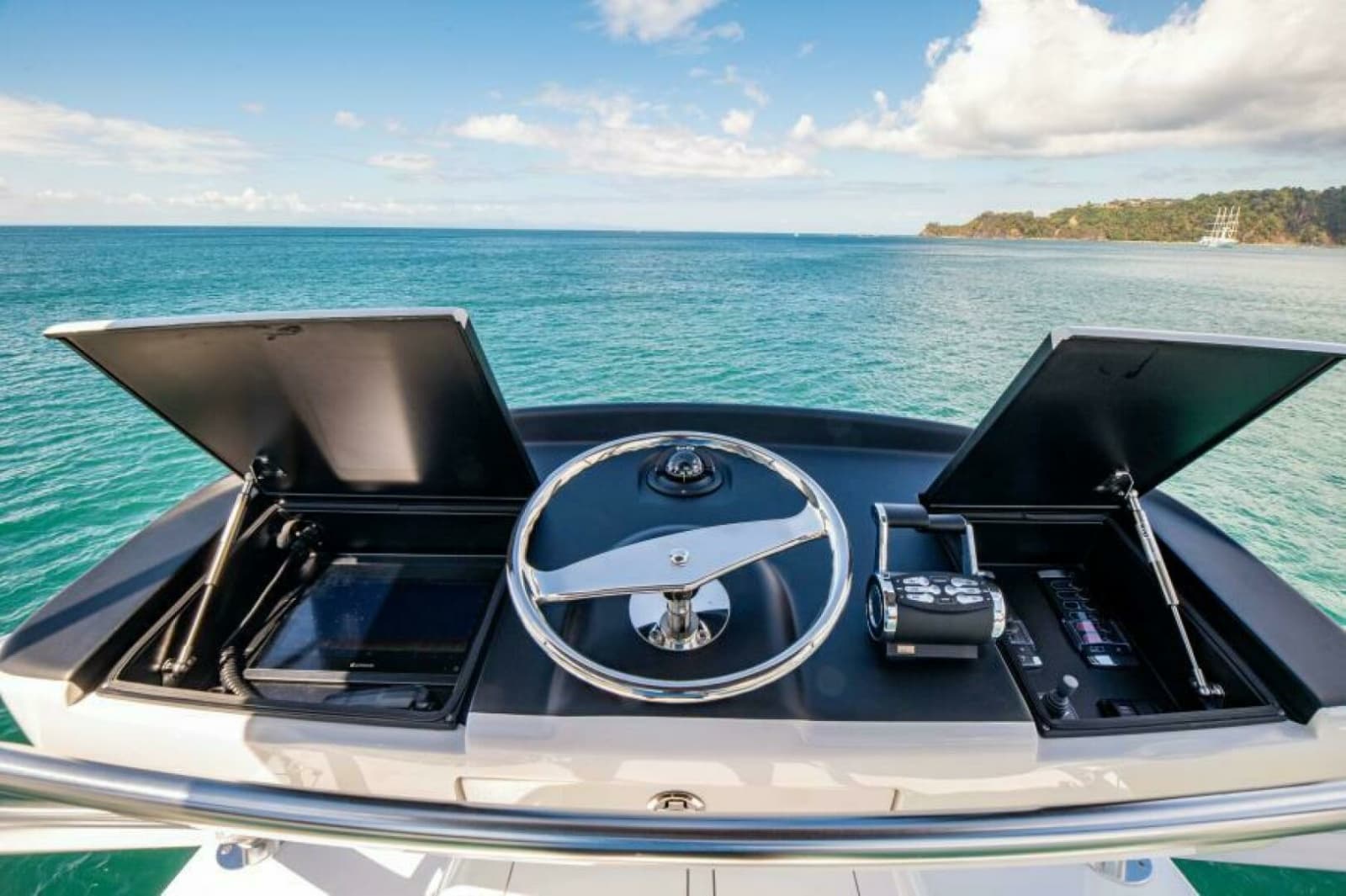 2023 Viking 64 Convertible - Photo 47