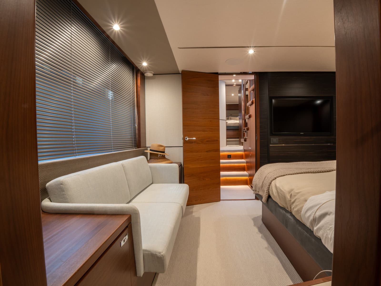 2020 Princess S66 - Photo 22