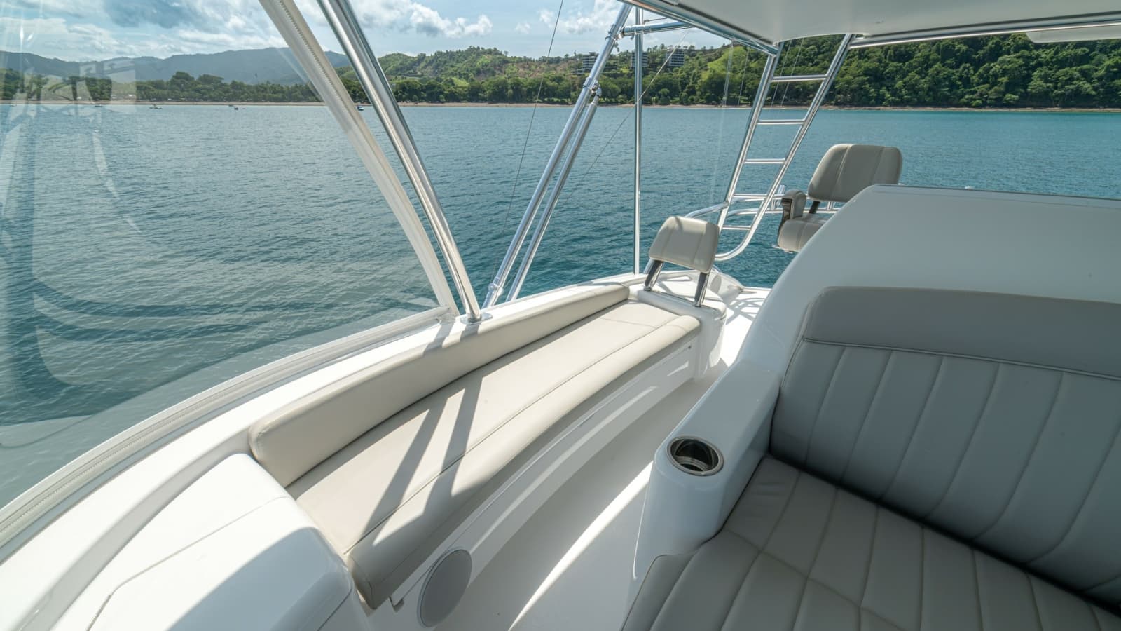 2024 Viking 64 Convertible - Photo 62