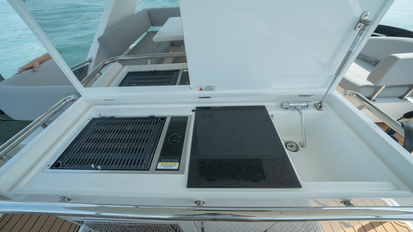 2021 Aquila 44 Motor Yacht - Photo 39