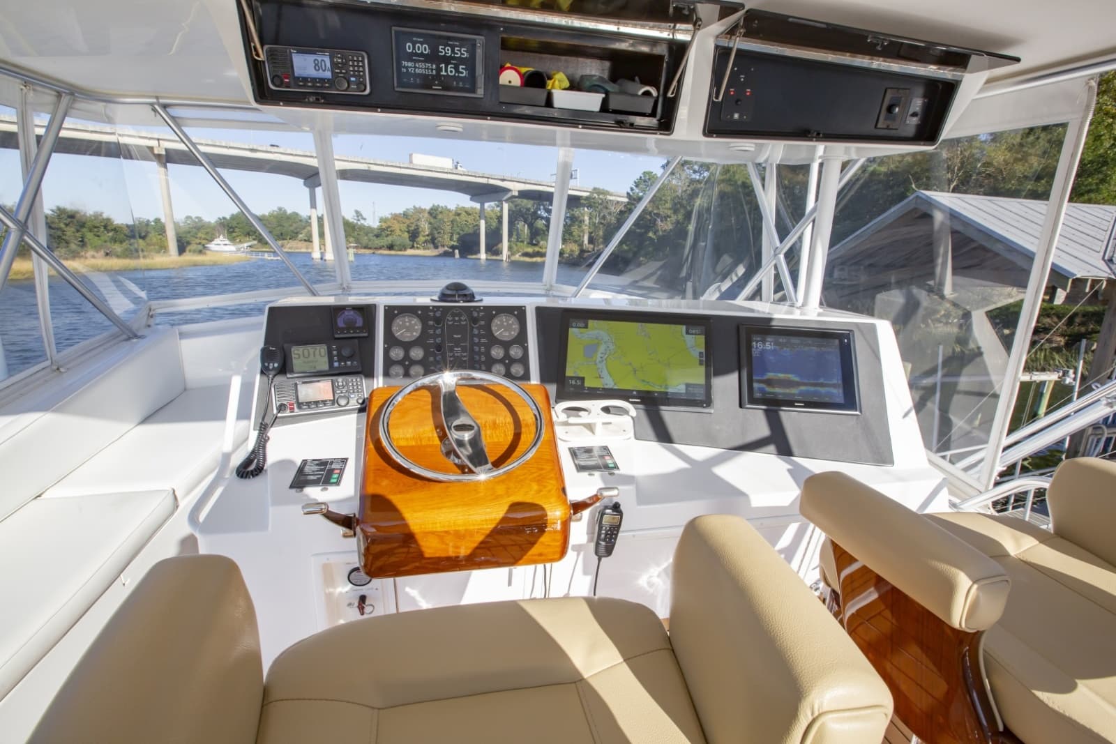 2001 Viking 50 Convertible - Photo 5