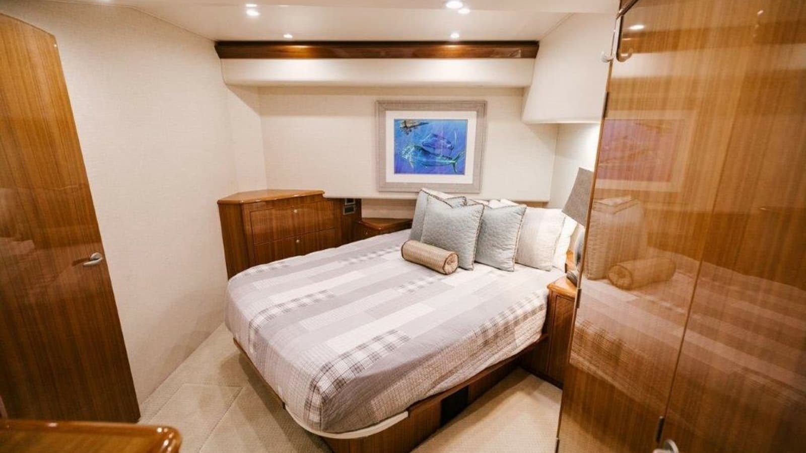 2007 Viking 64 Convertible - Photo 7