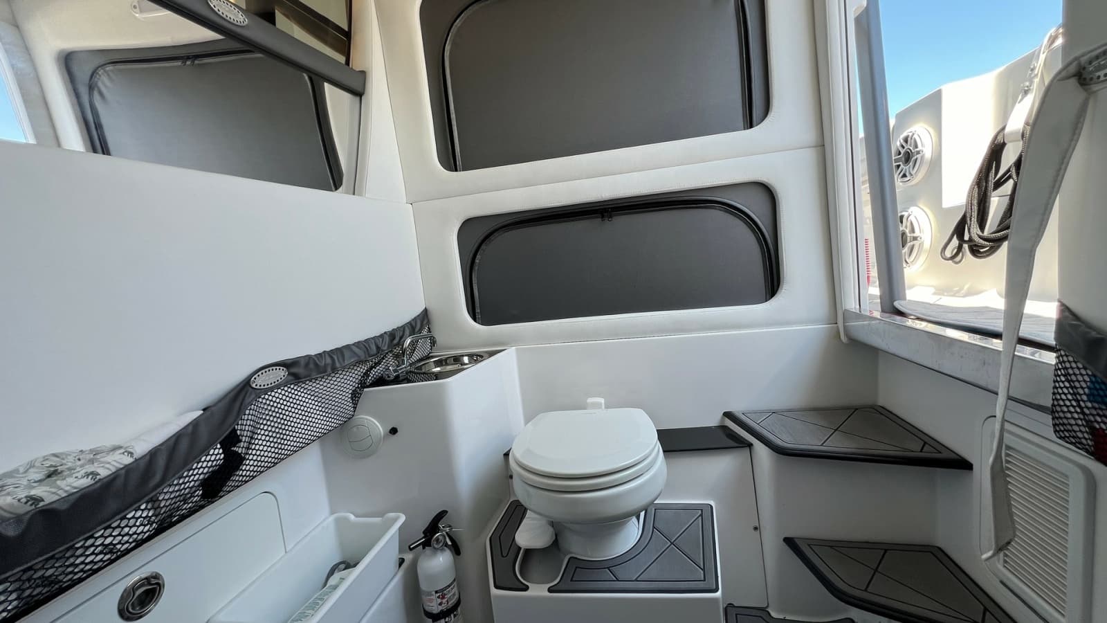 2020 Nor-Tech 390 Sport - Photo 9