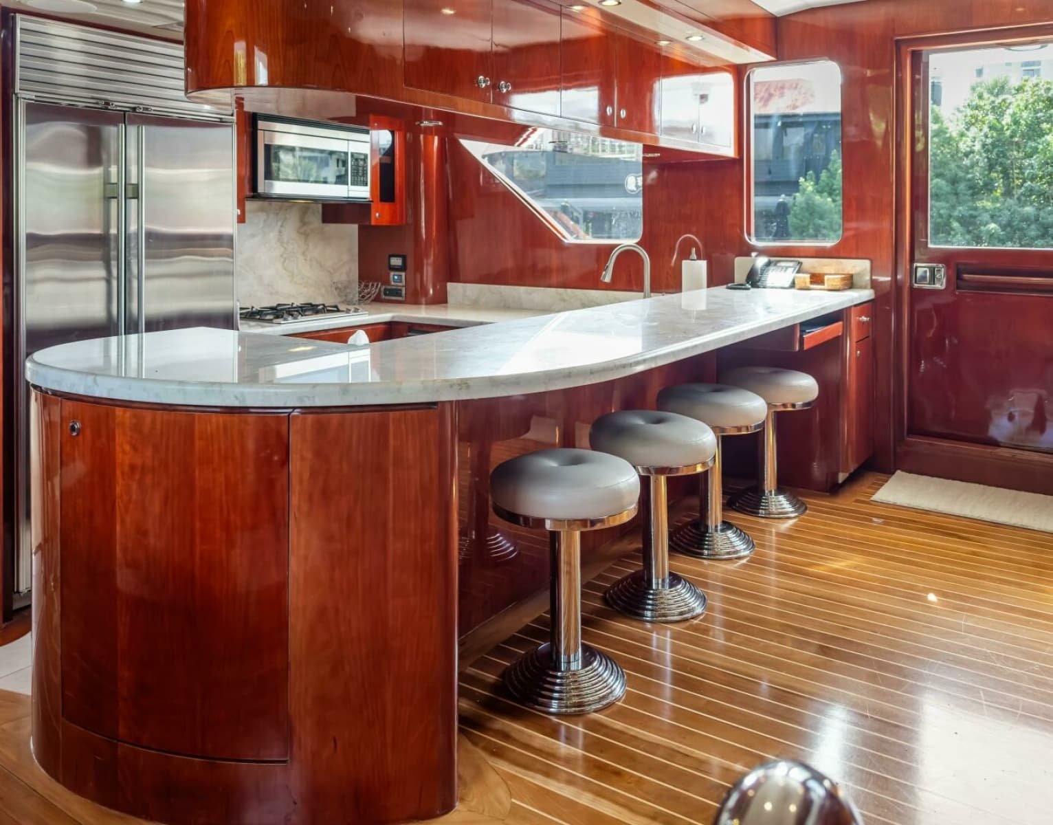 2005 Ocean Alexander 80 motoryacht - Photo 8
