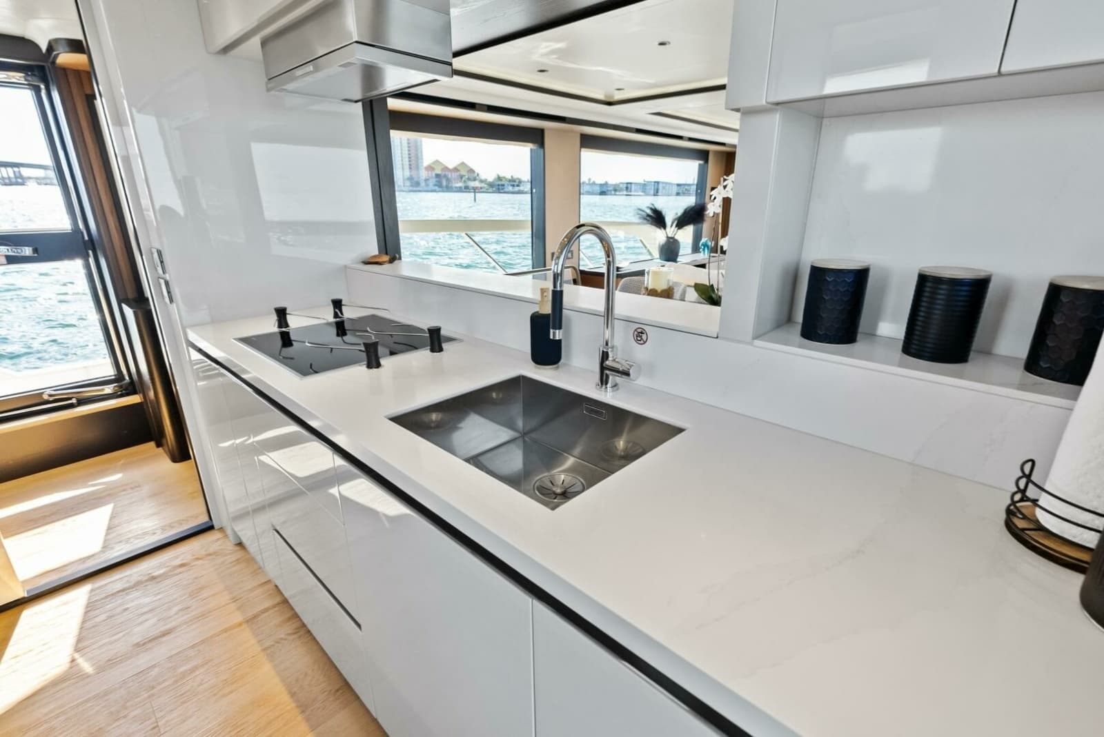 2025 Absolute 75 Navetta - Photo 17