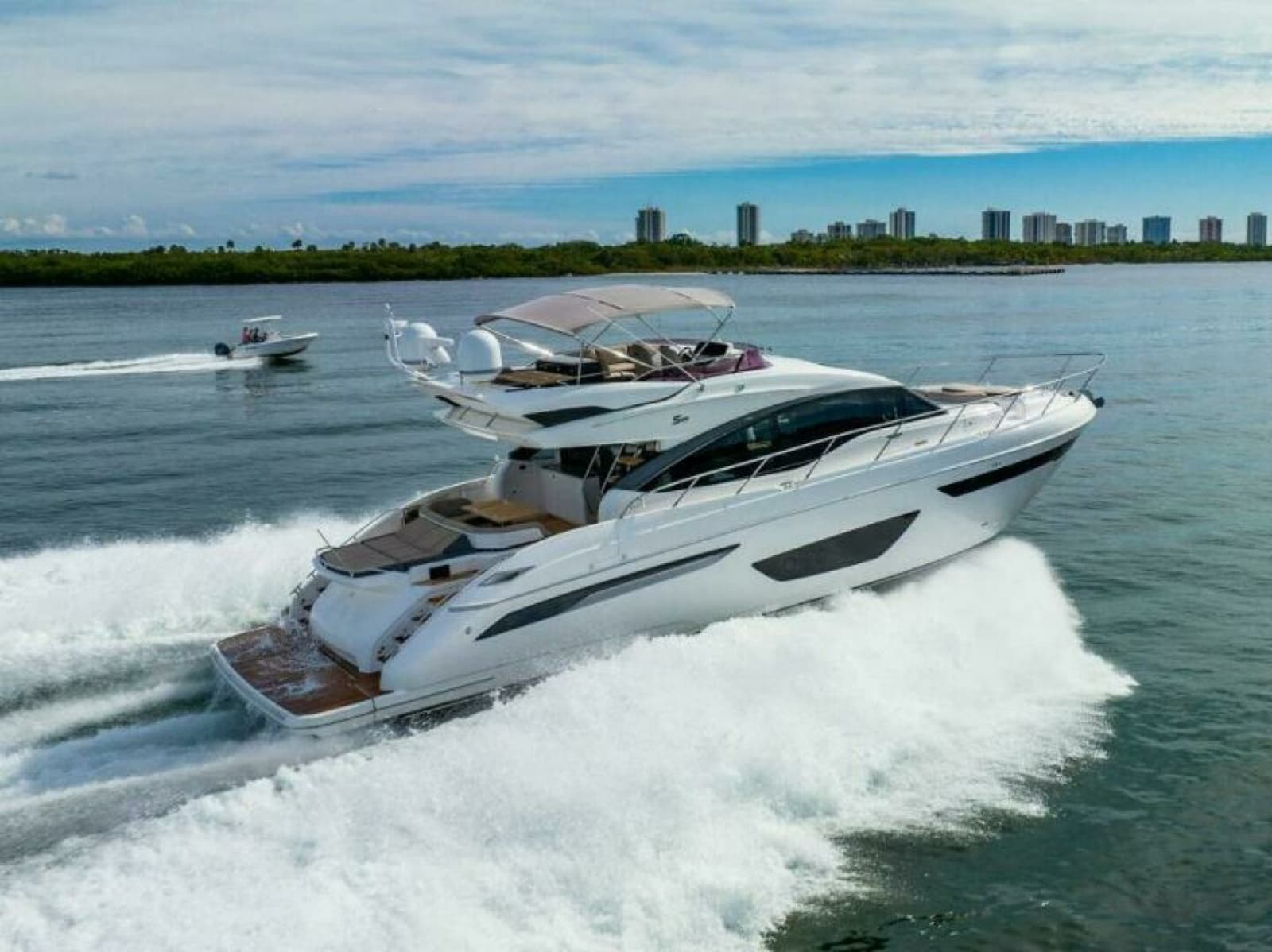 2016 Princess S65 - Photo 1
