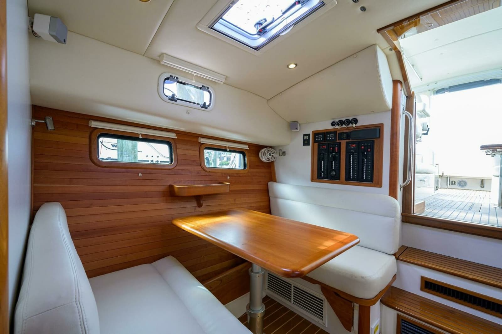 2019 MJM 43z - Photo 7