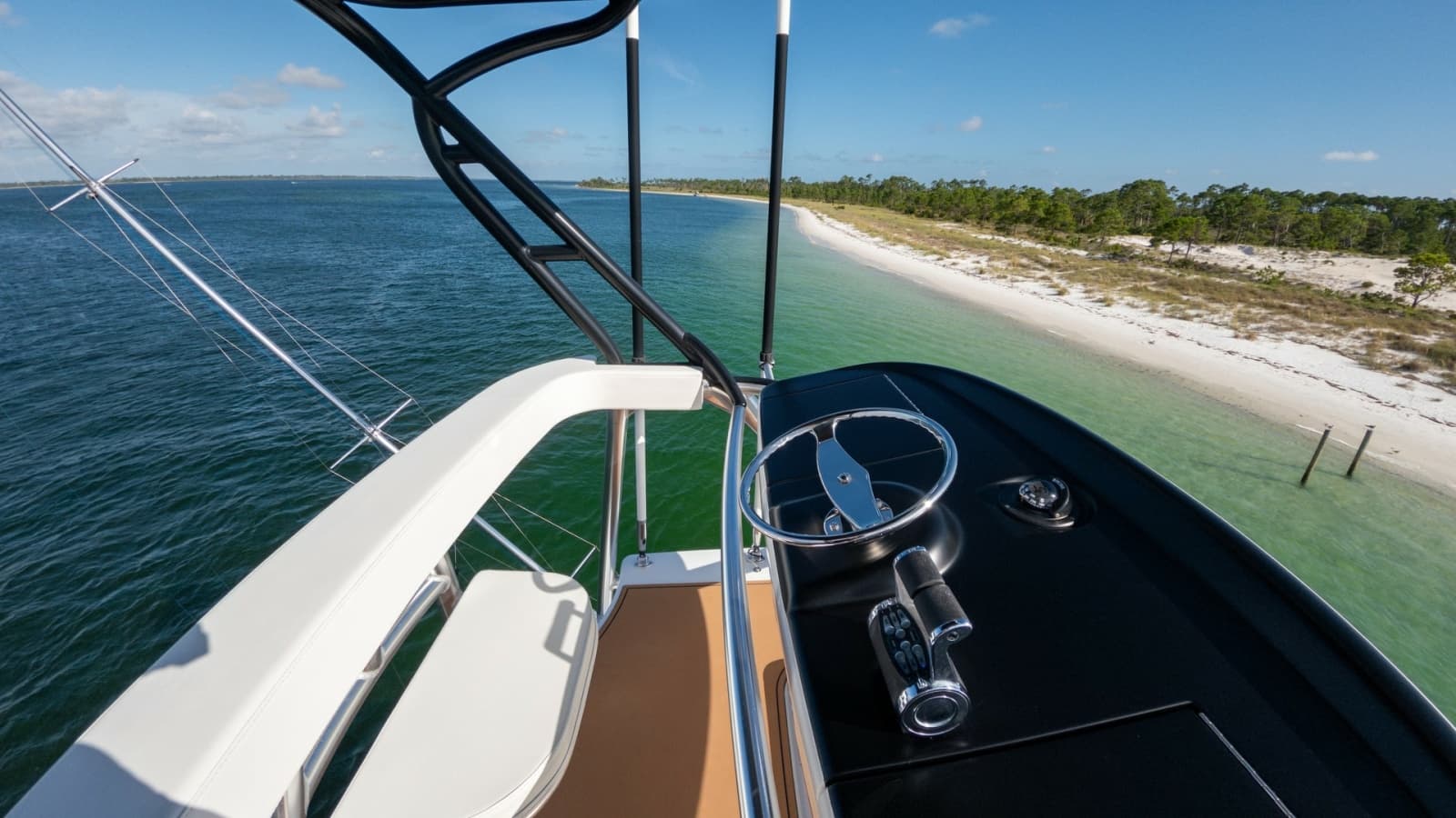 2022 Viking 68 Convertible - Photo 41