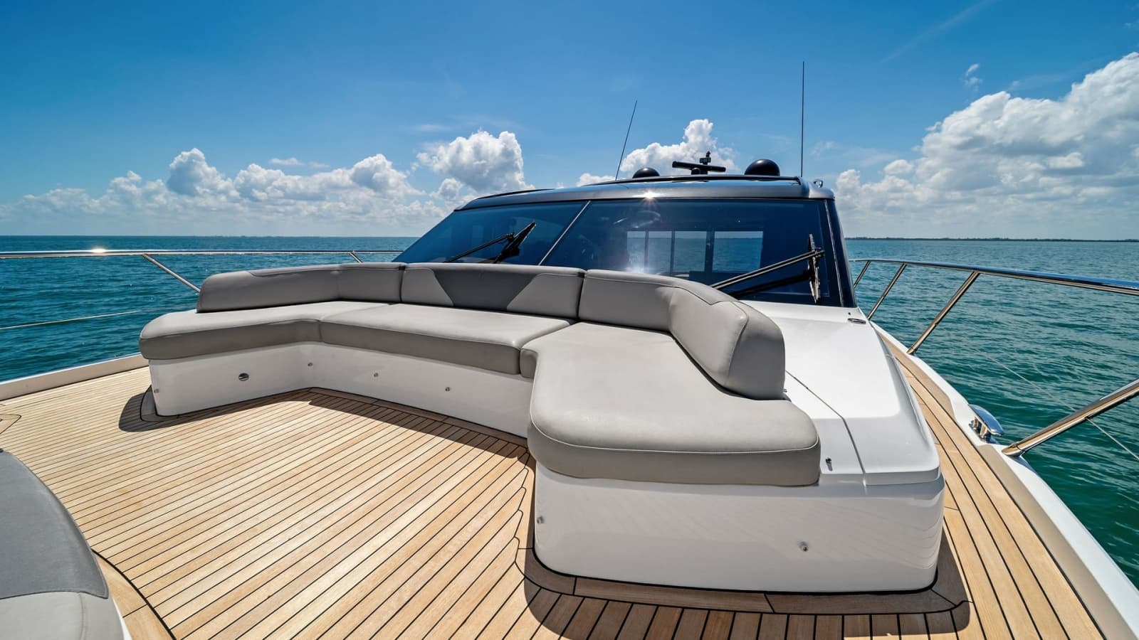 2019 Princess V65 - Photo 56