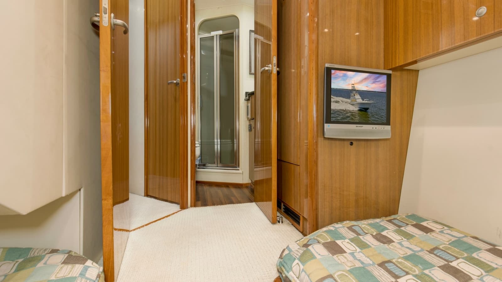 2007 Viking 64 Enclosed Bridge - Photo 29