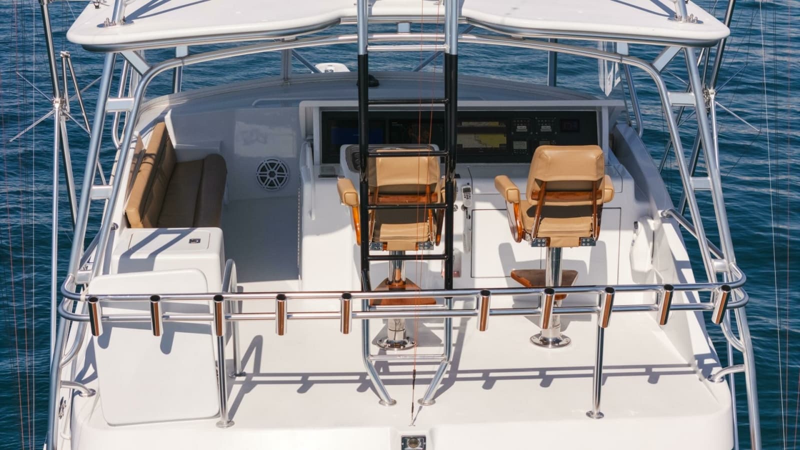 2001 Hatteras 60 Convertible - Photo 65