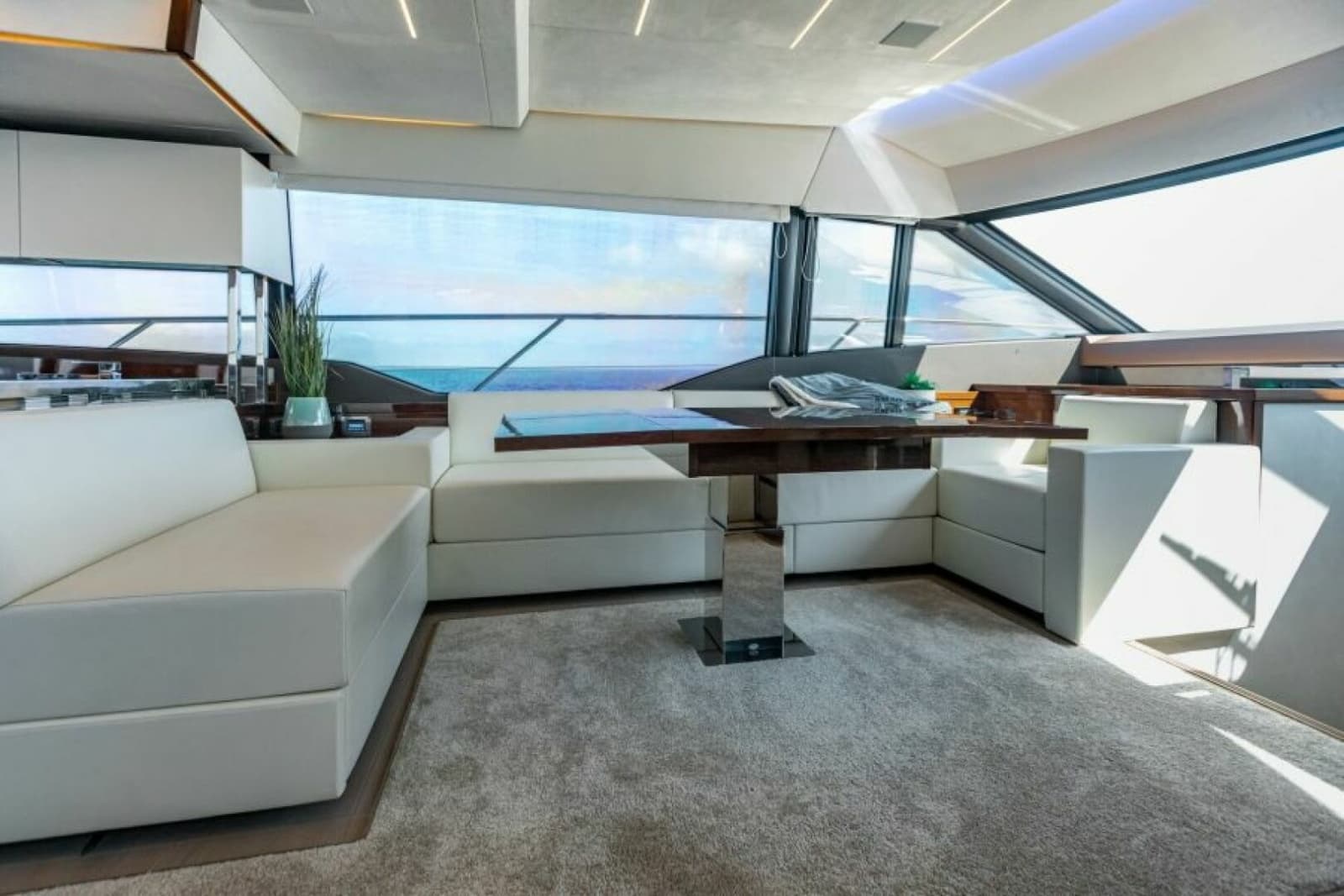 2020 Prestige 630 Flybridge - Photo 15