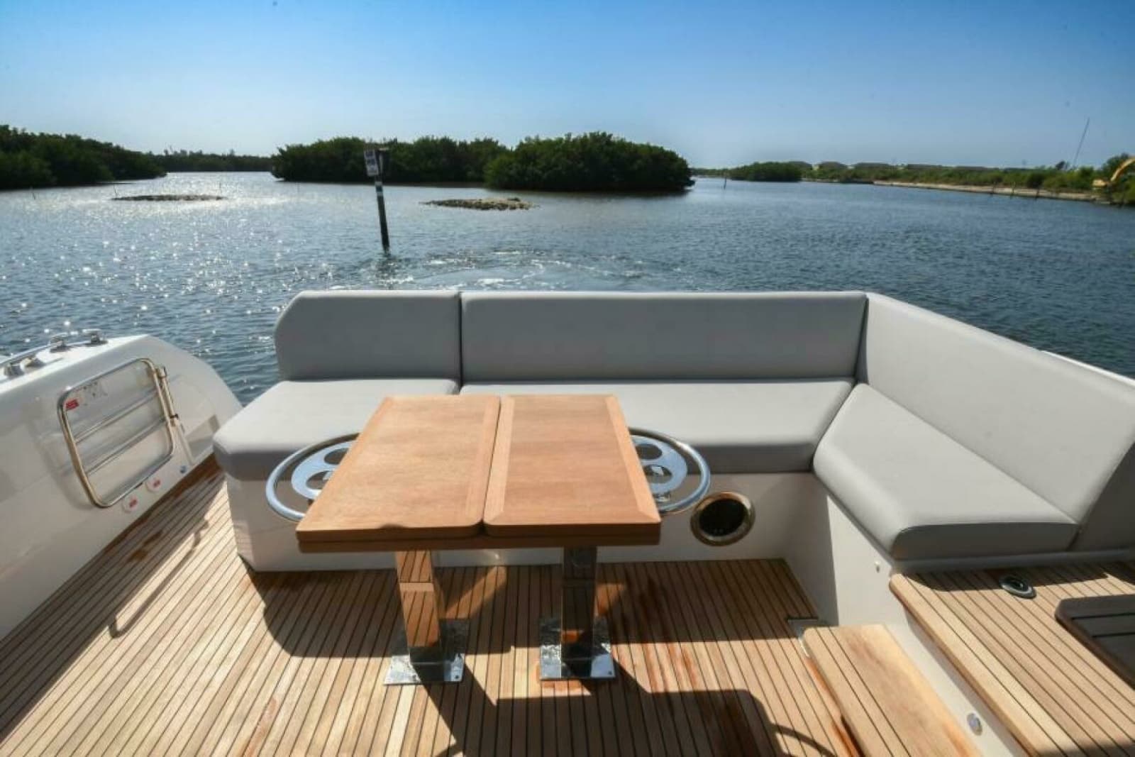 2023 Prestige 520 Flybridge - Photo 18