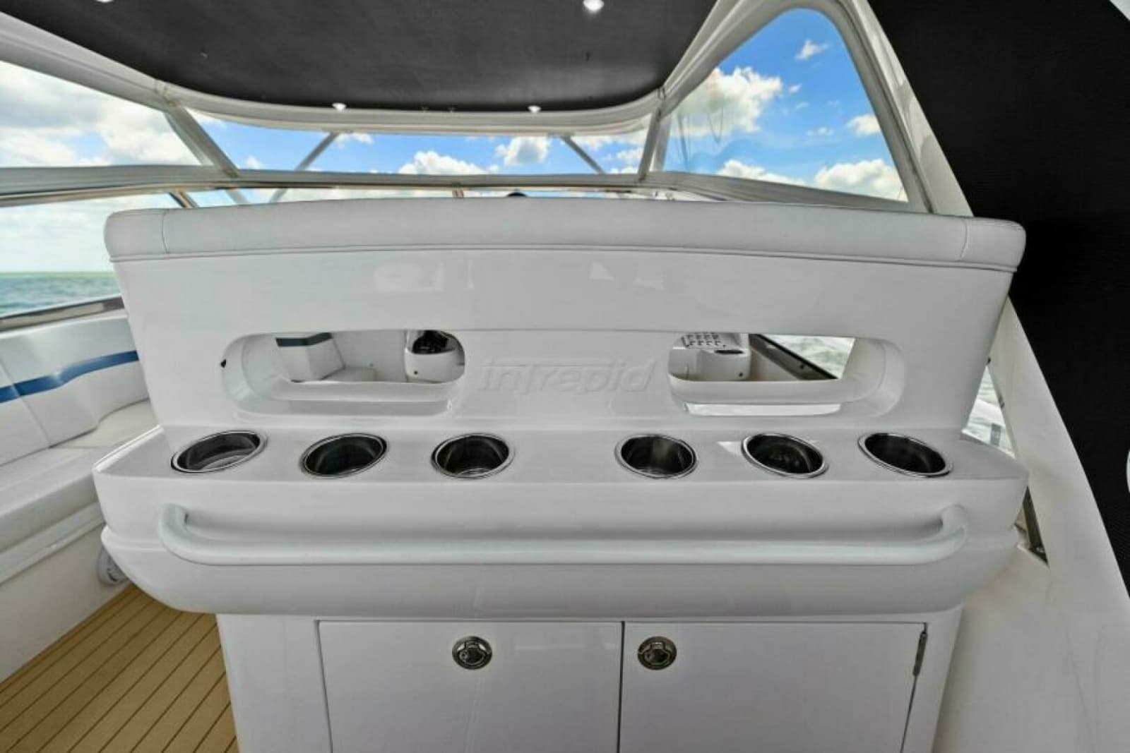 2019 Intrepid 475 Sport Yacht - Photo 17