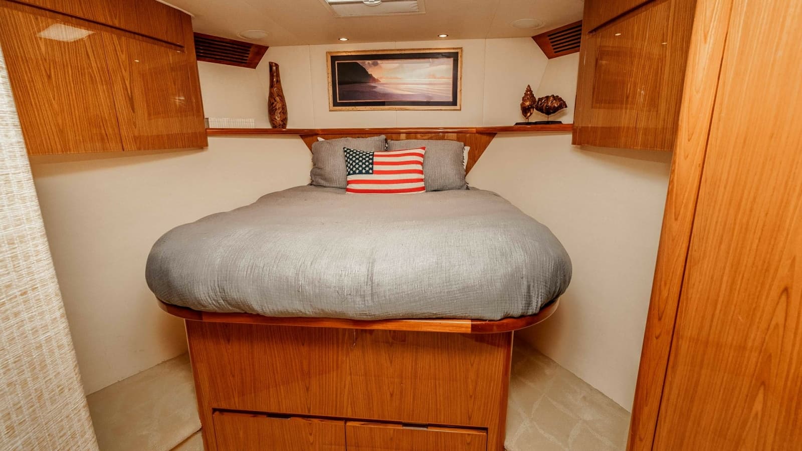 2014 Viking 76 Enclosed Bridge Sportfisher - Photo 42