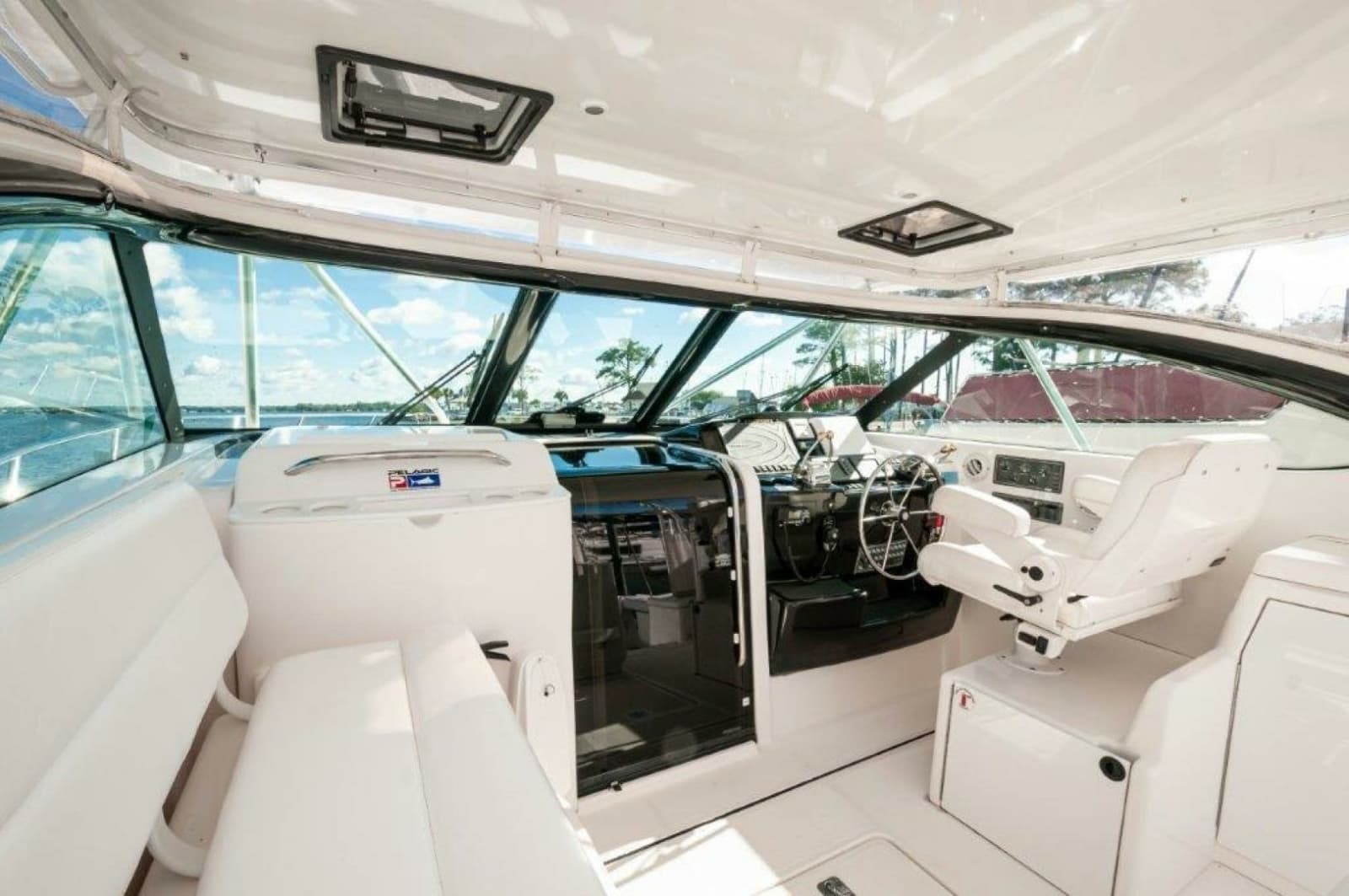 2003 Tiara Yachts 4200 Open - Photo 25