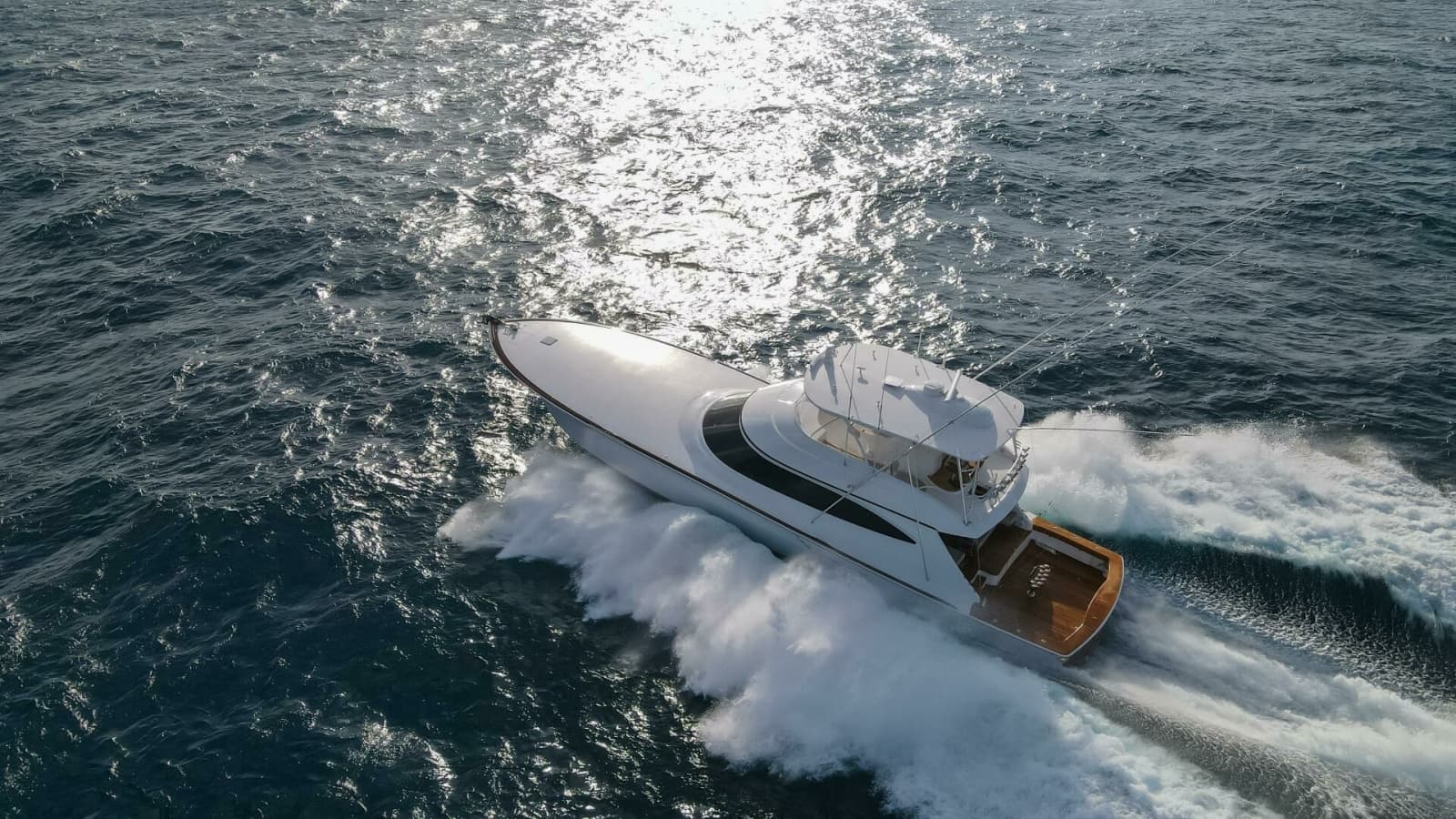 2025 Viking 82 Convertible - Photo 81
