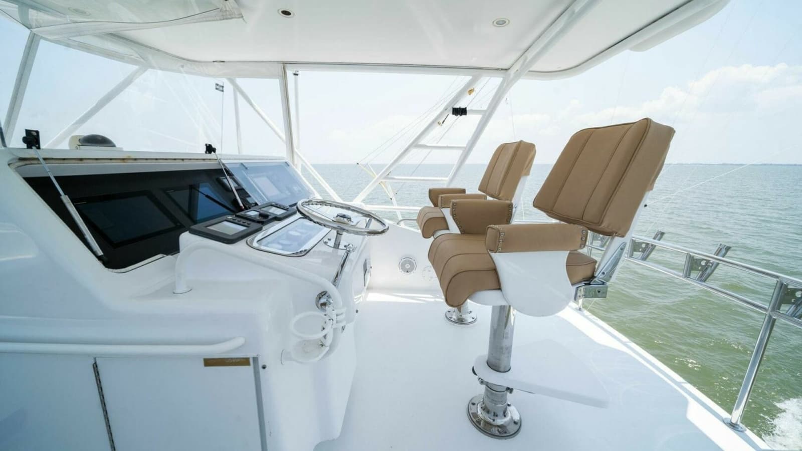 2003 Hatteras 54 Convertible - Photo 48