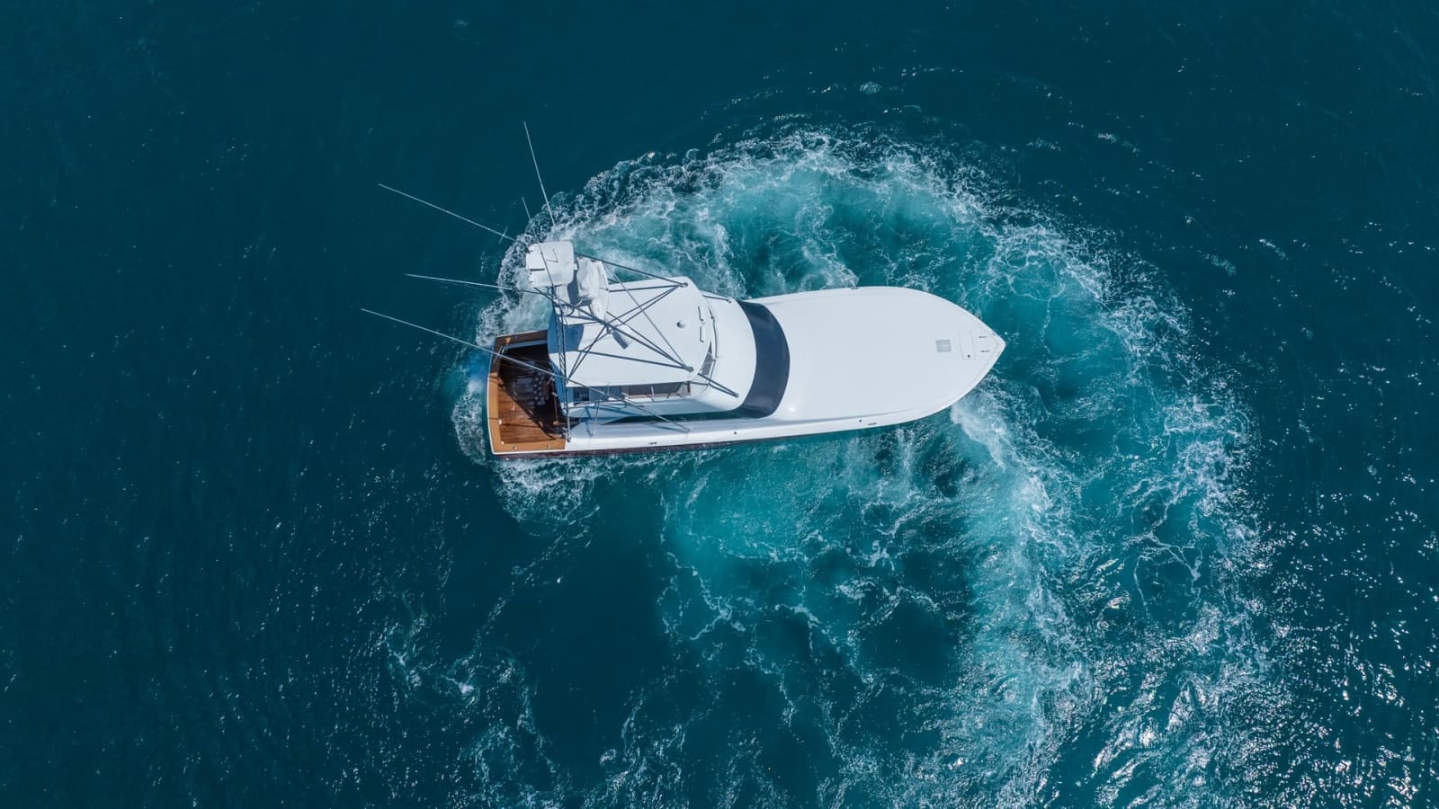 2001 Viking 61 Convertible - Photo 92