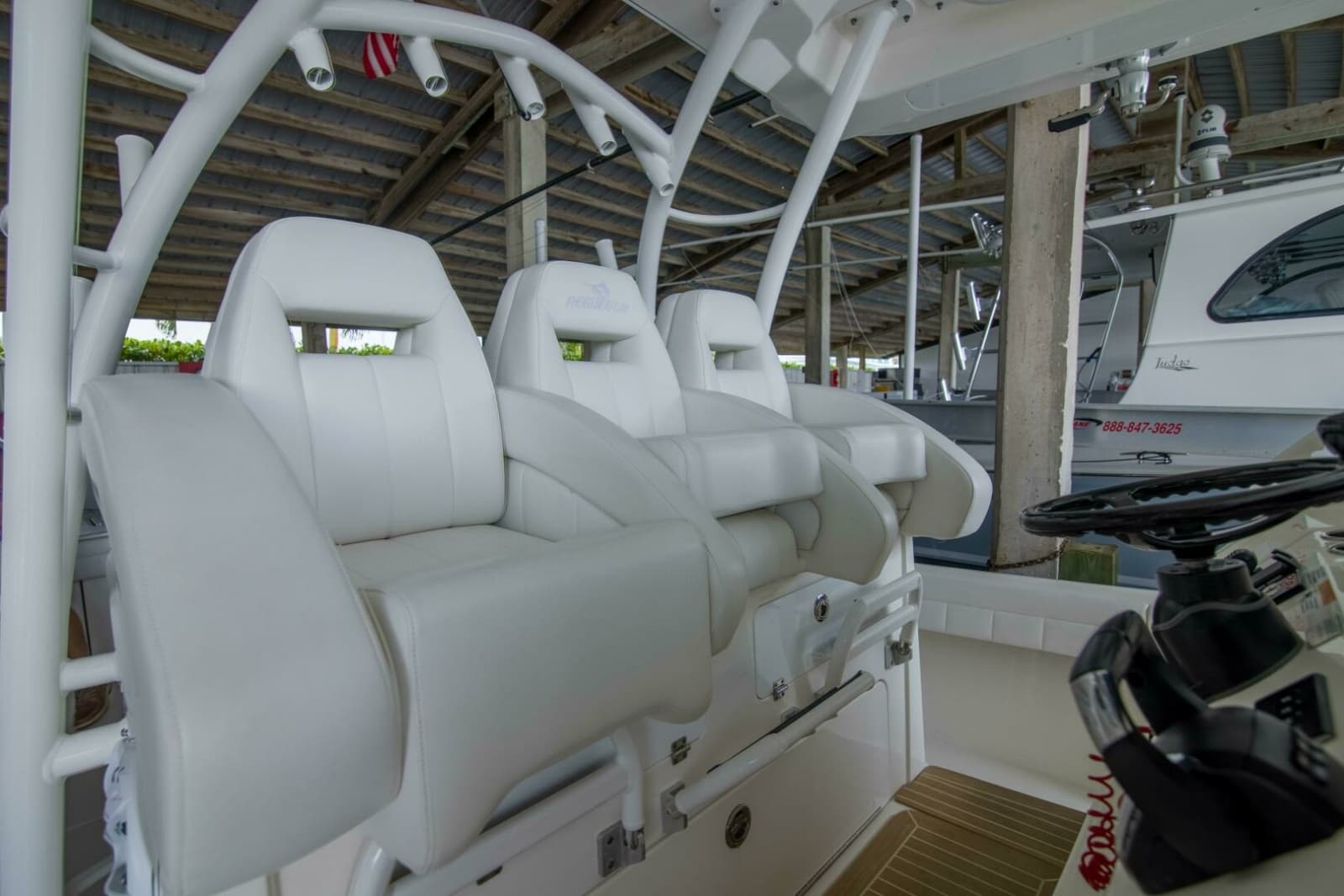 2021 Regulator 41 Center Console - Photo 10