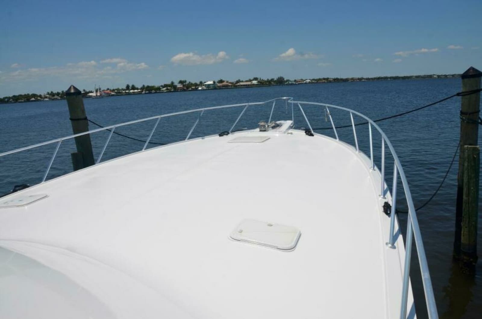 1999 Hatteras 60 Convertible - Photo 7