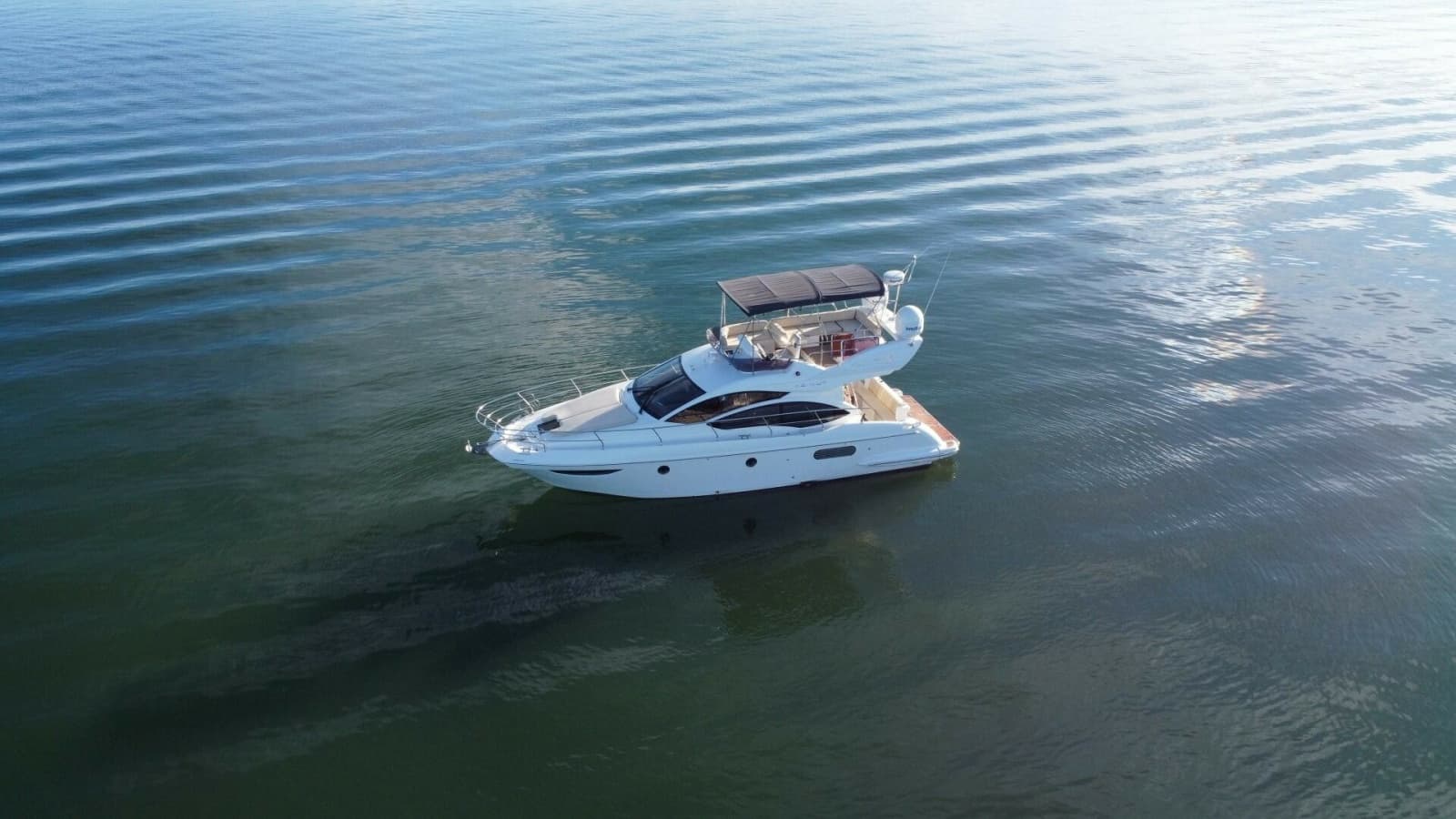 2013 Azimut 40 Flybridge - Photo 2