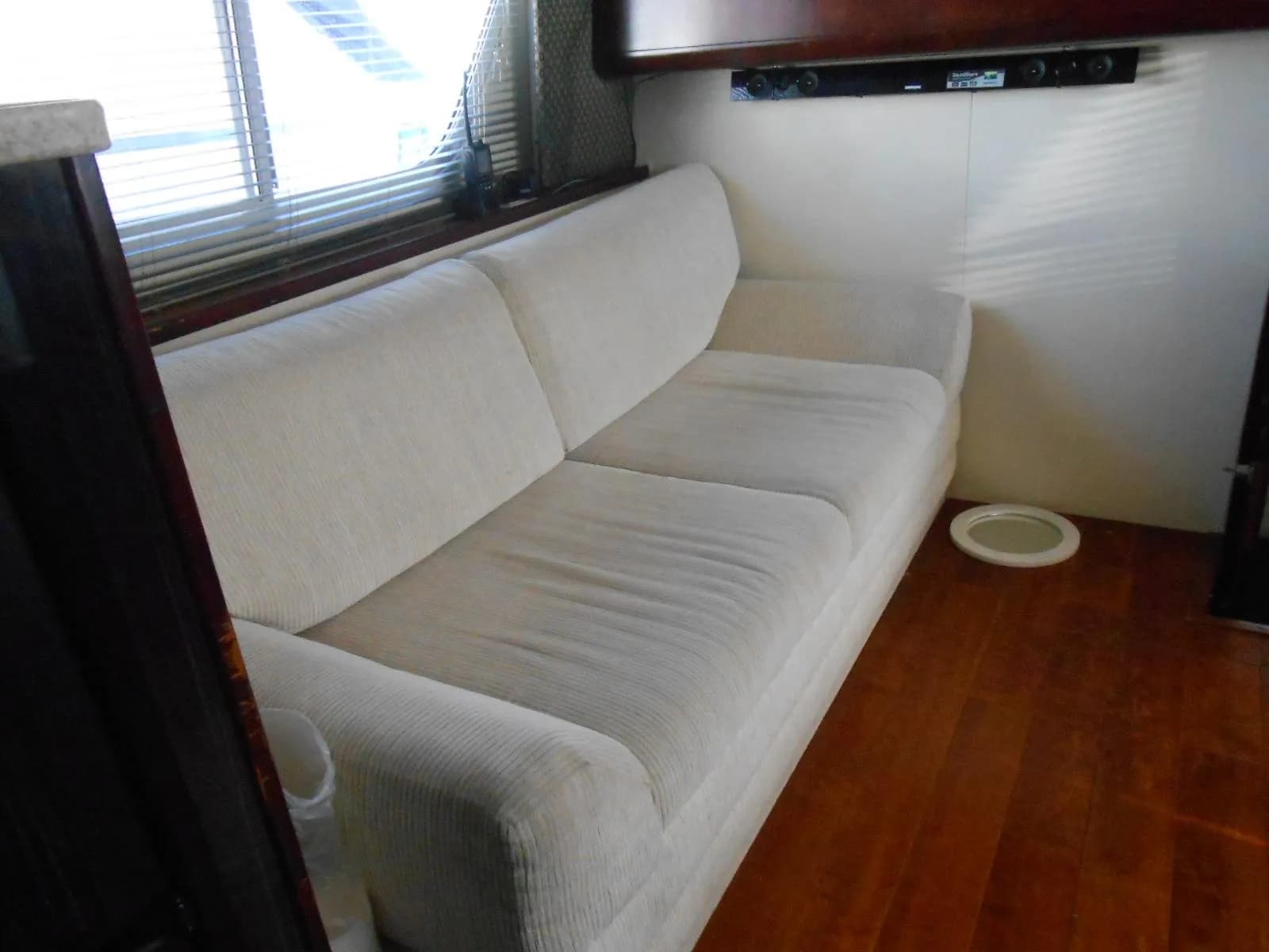 1999 Silverton 352 MY - Photo 15