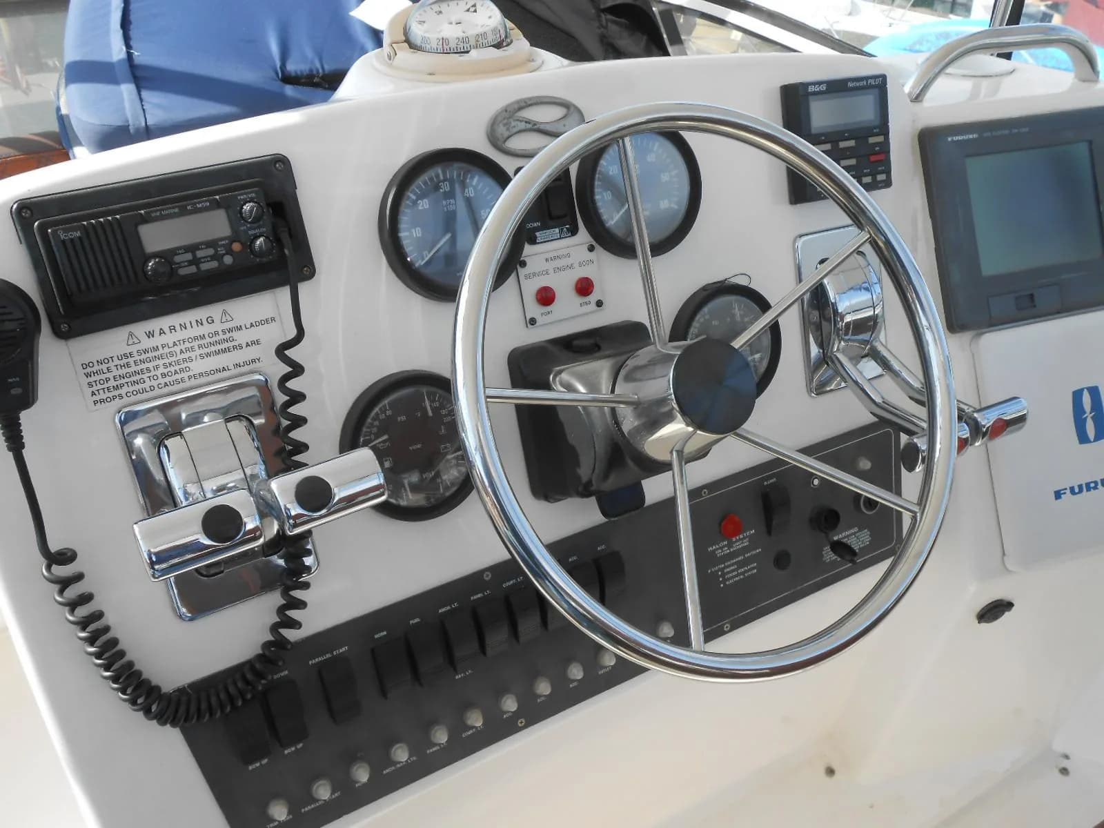 1999 Silverton 352 MY - Photo 5
