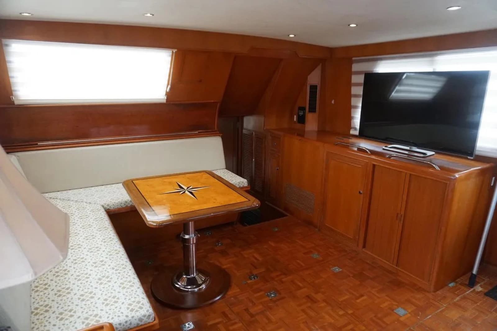 2003 Ocean Alexander 456 Classico - Photo 2