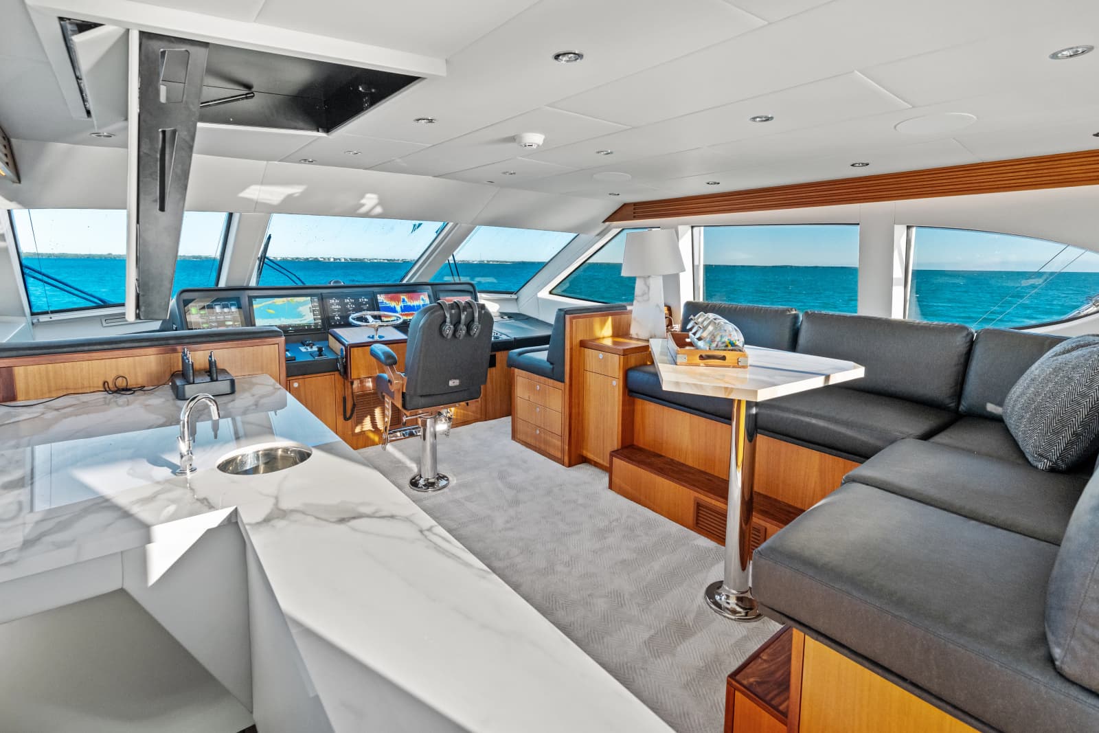 2011 Hatteras Enclosed Bridge - Photo 30
