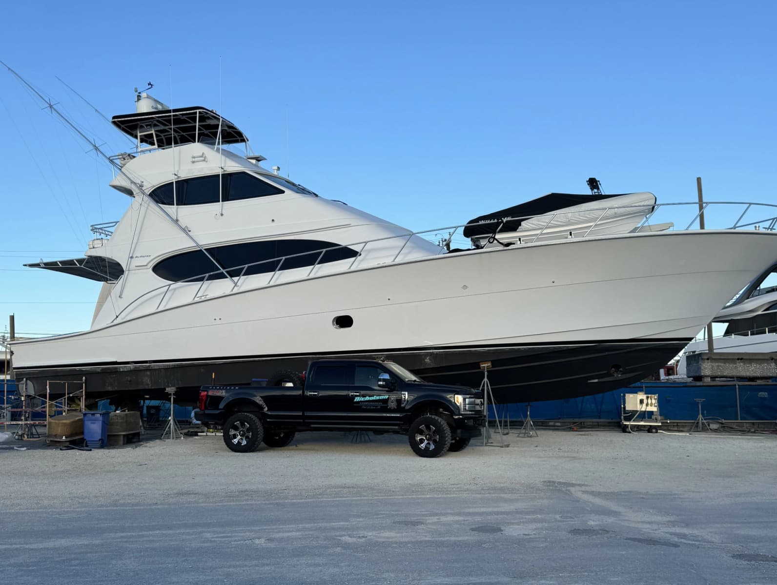 2011 Hatteras Enclosed Bridge - Photo 52