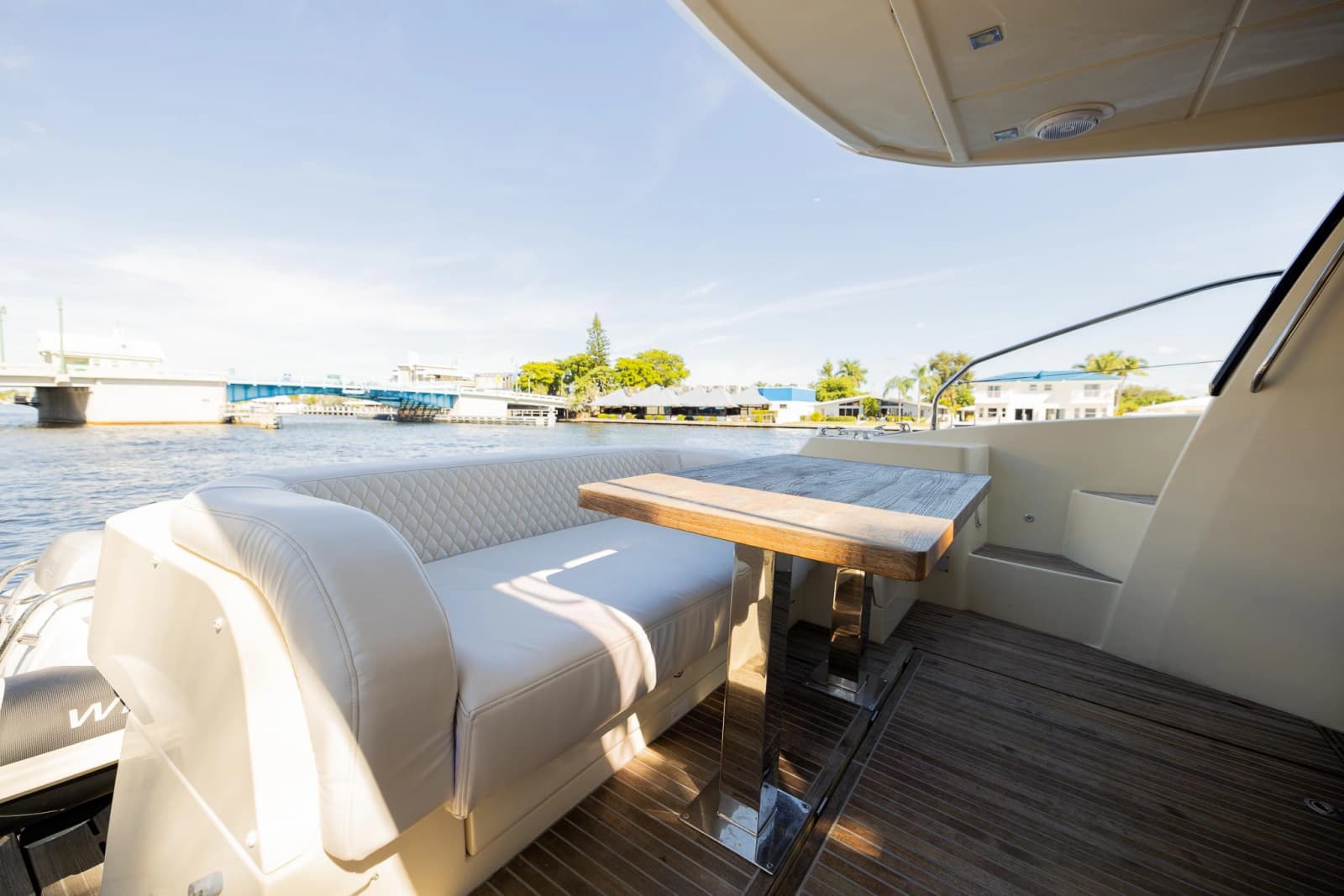 2016 Beneteau Monte Carlo 5 - Photo 9