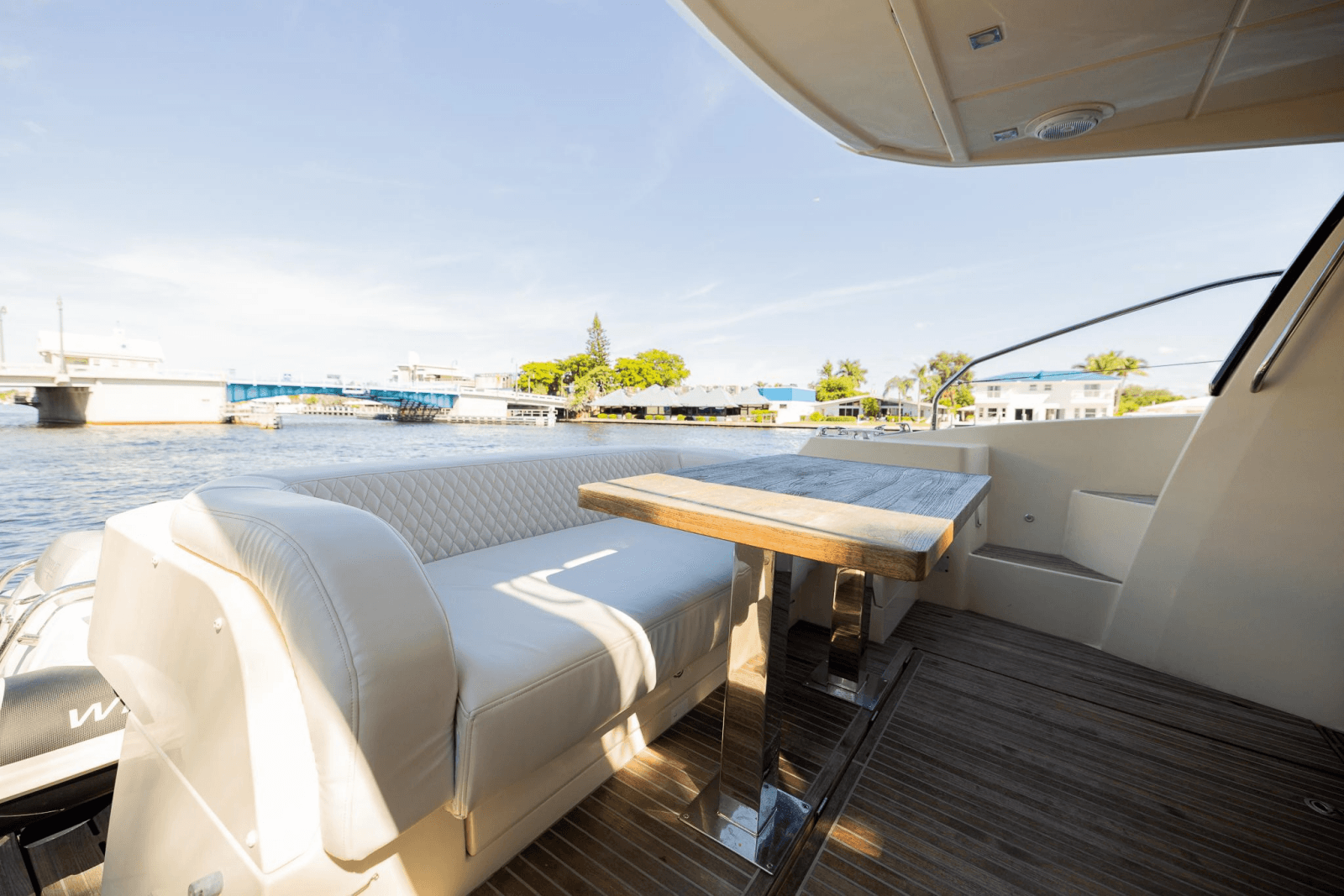 2016 Beneteau Monte Carlo 5 - Photo 9