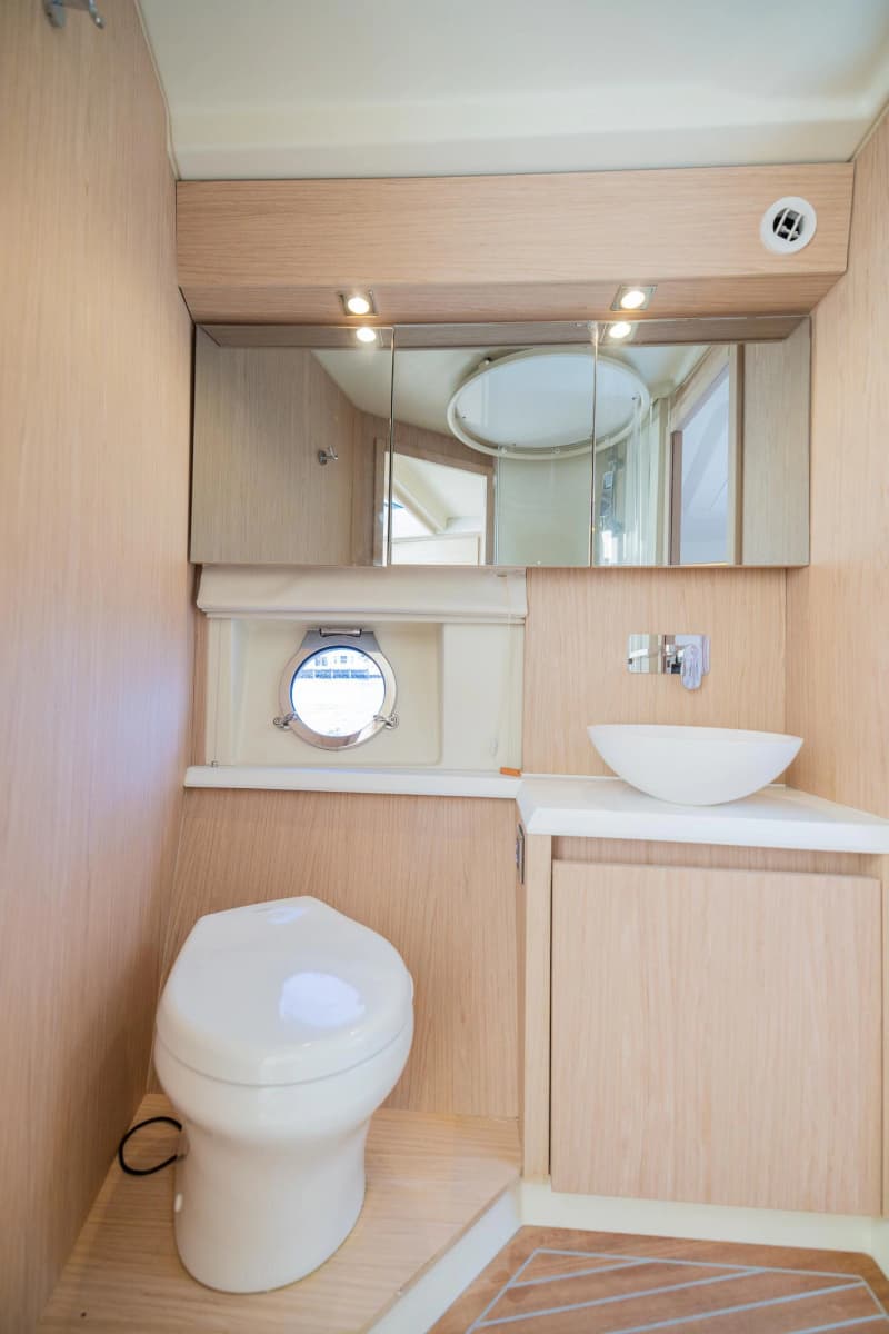 2016 Beneteau Monte Carlo 5 - Photo 29