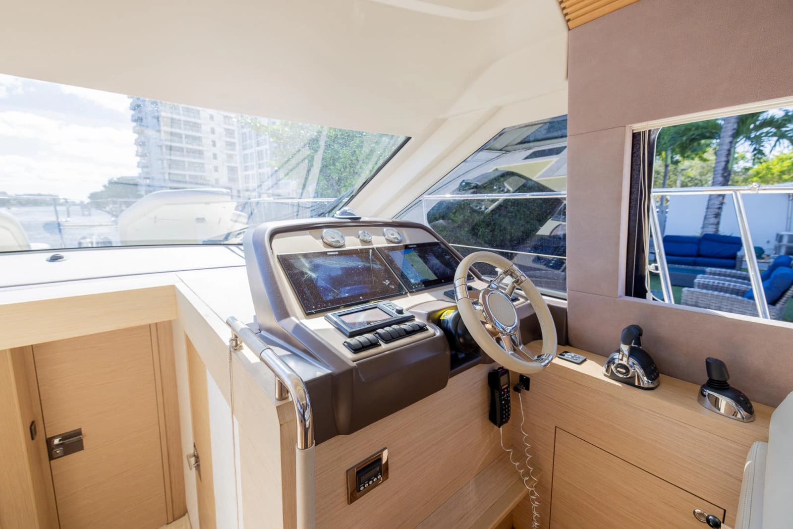 2016 Beneteau Monte Carlo 5 - Photo 22