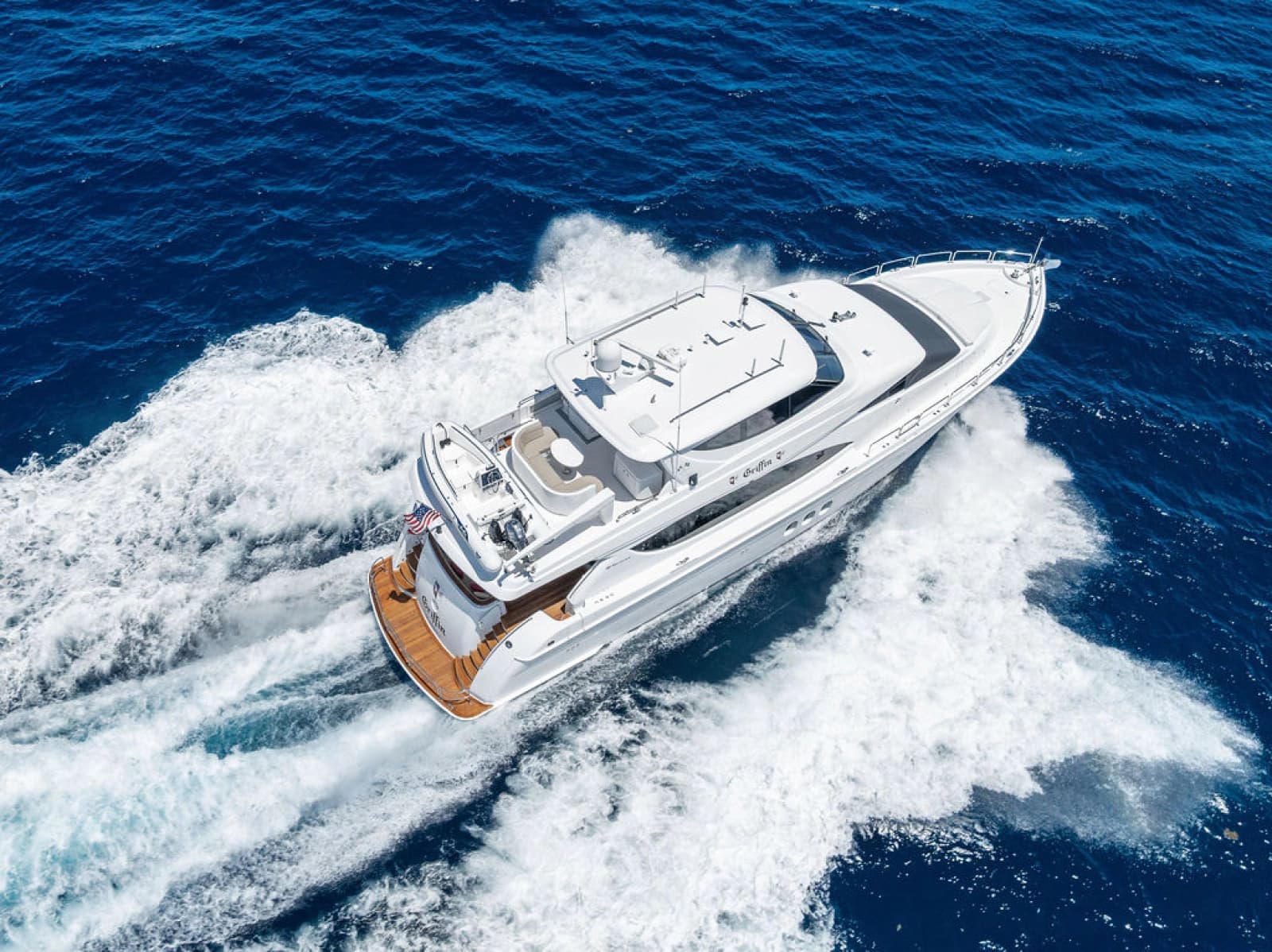 2013 Hatteras 80 Motor Yacht - Photo 3