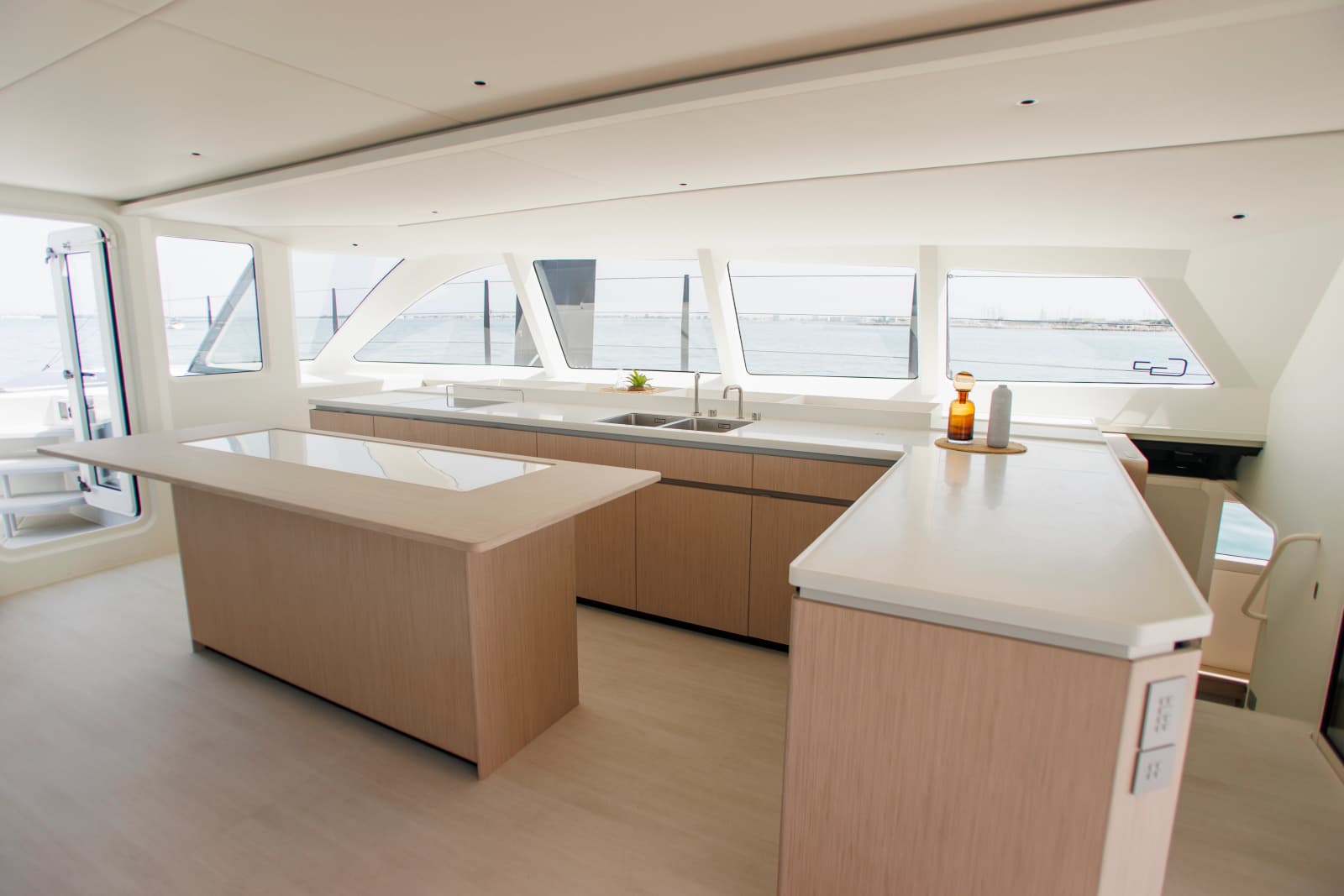 2028 Gunboat 80 - Photo 11