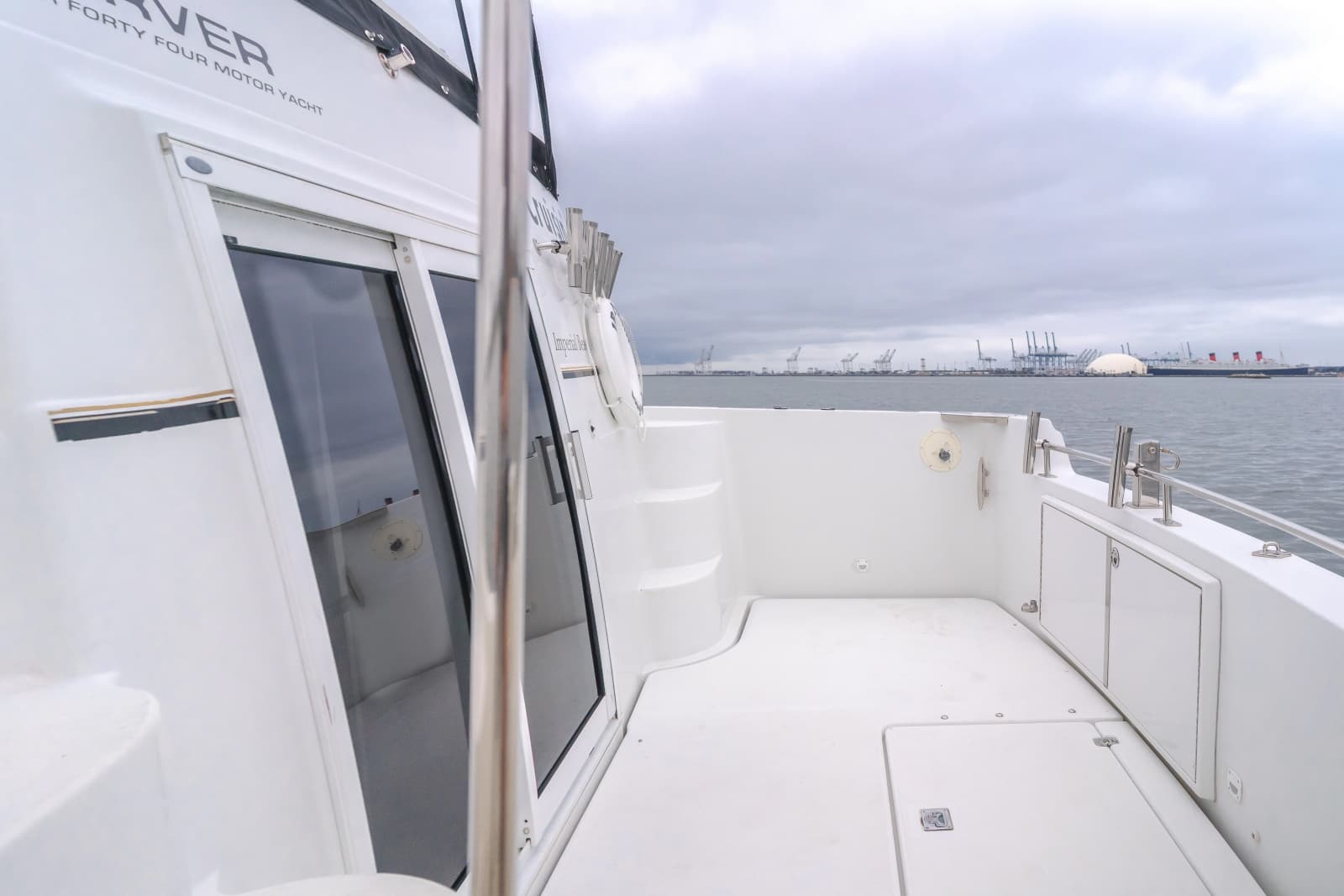 2001 Carver 444 - Photo 15