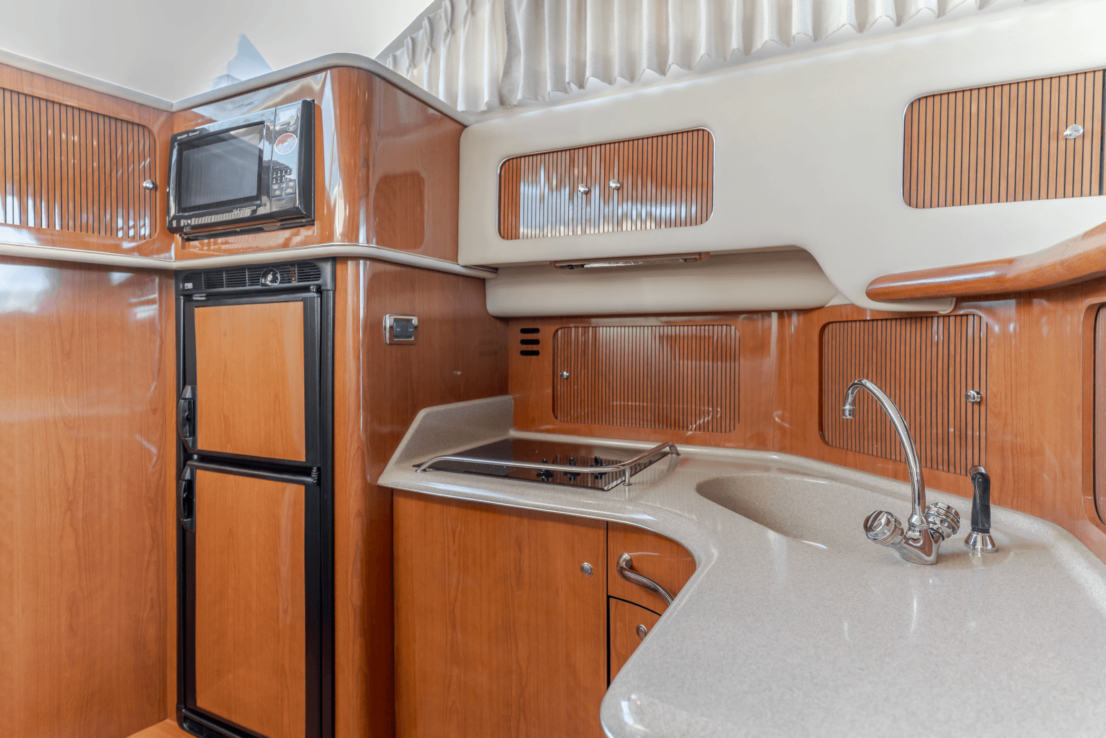 2002 Sea Ray 400 Sedan Bridge - Photo 23