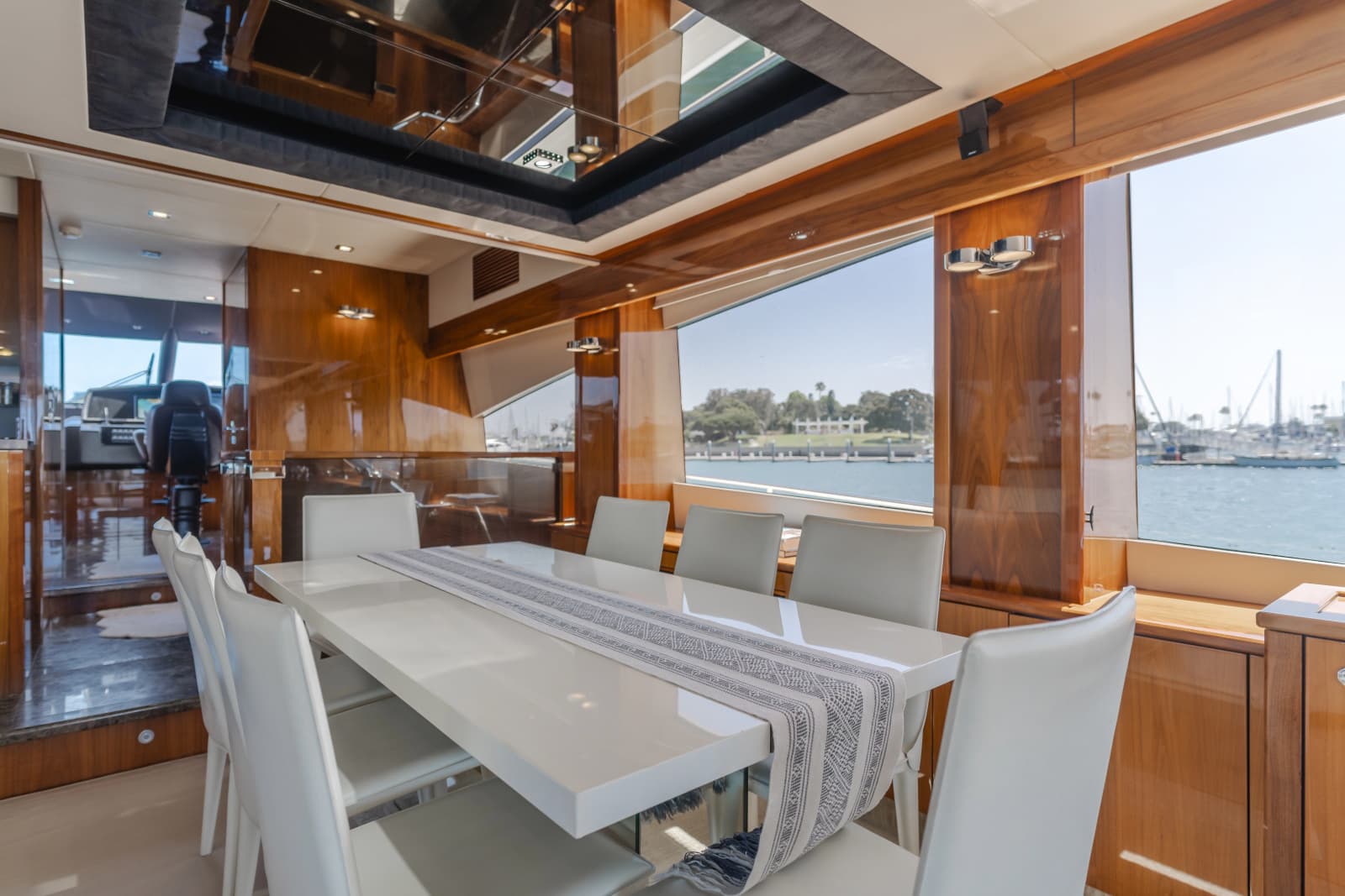 2011 Sunseeker 88 Yacht - Photo 52