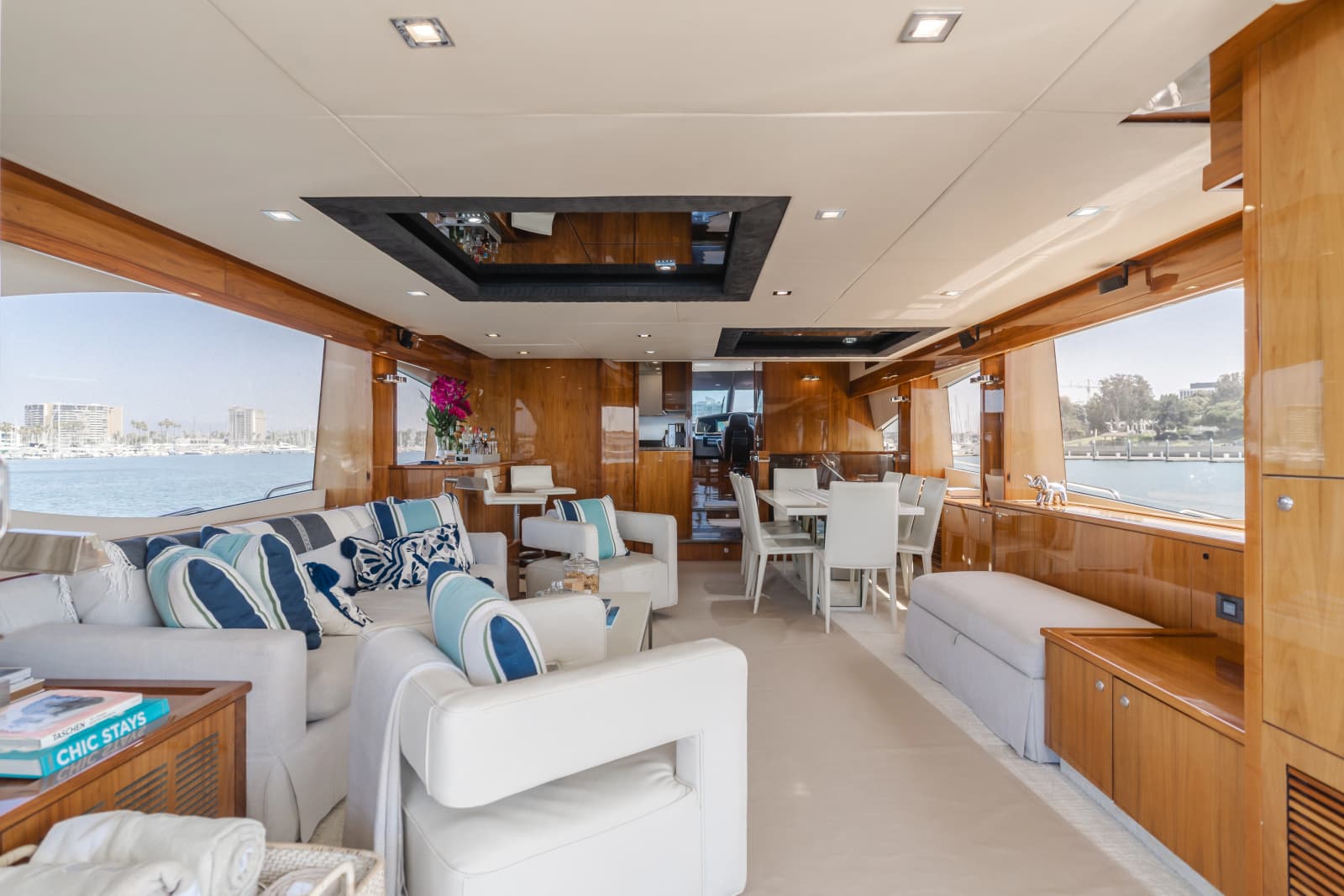 2011 Sunseeker 88 Yacht - Photo 47